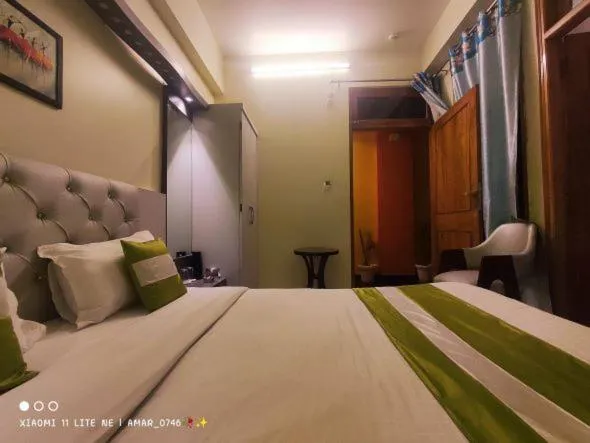 Bed in Hotel Prabhat