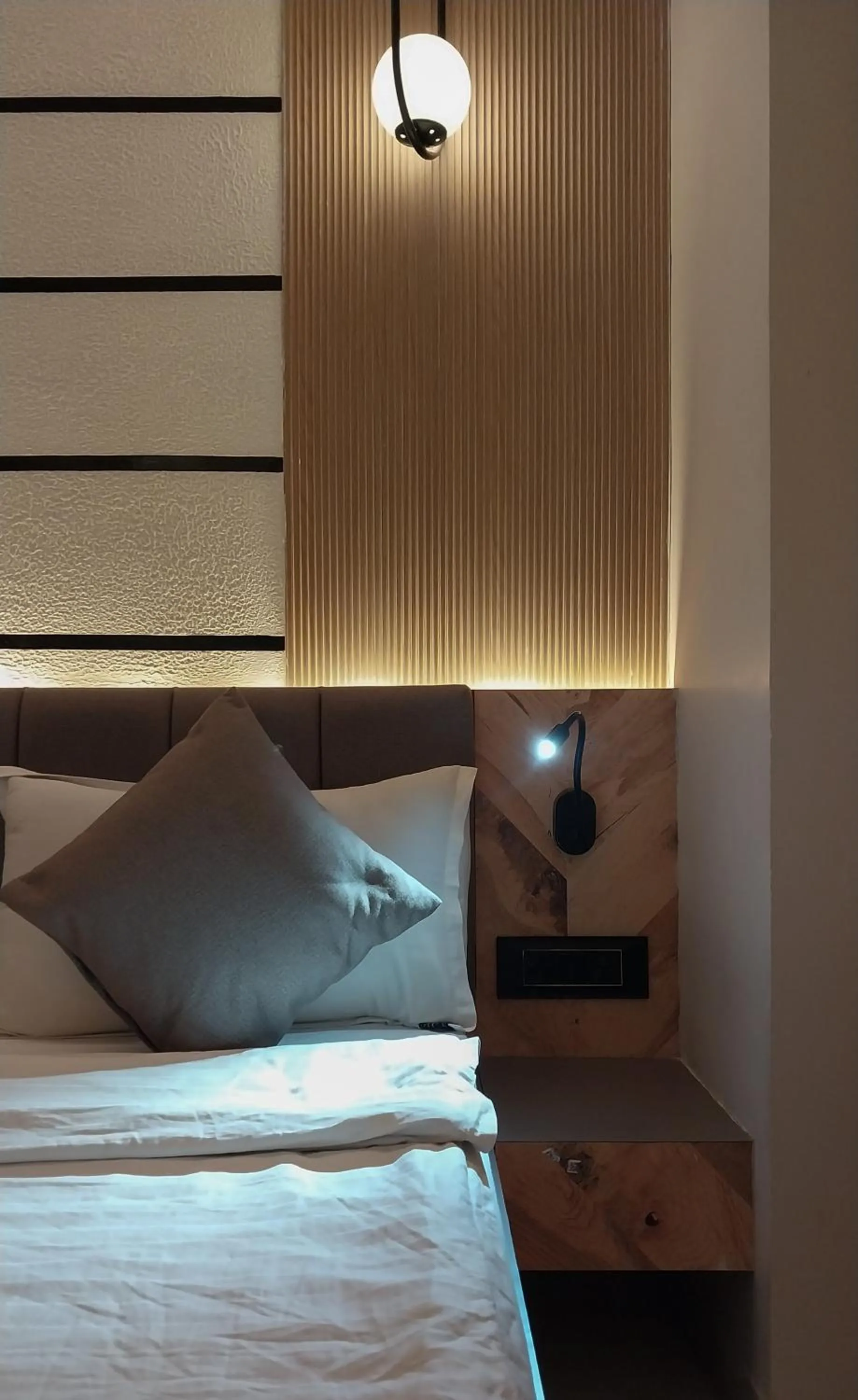 Bed in Hotel Prabhat