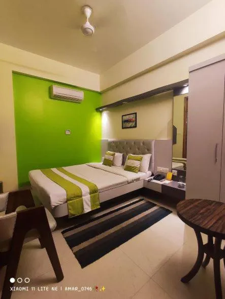 Bed in Hotel Prabhat