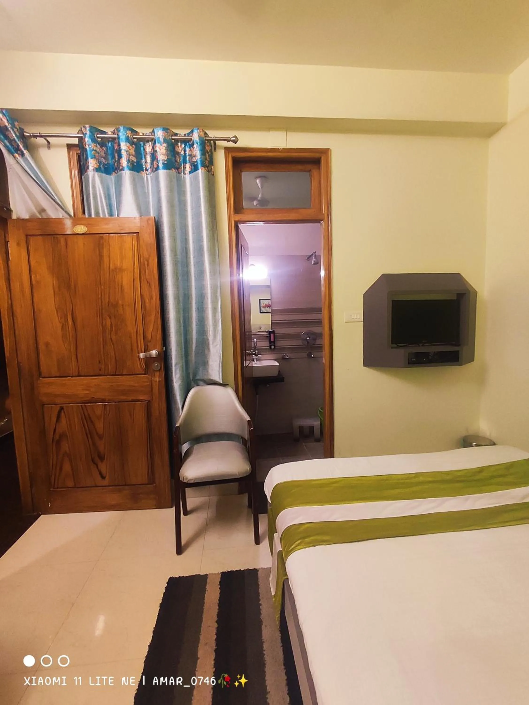 Bed in Hotel Prabhat