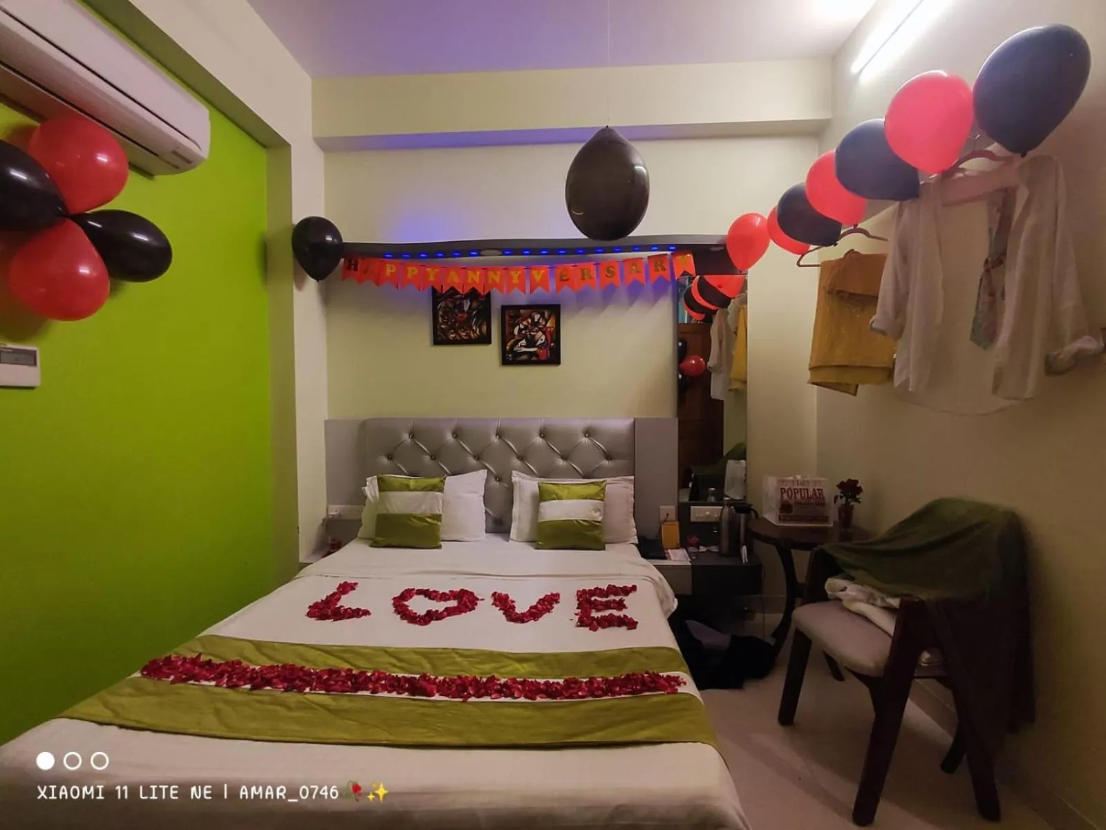 Bed in Hotel Prabhat