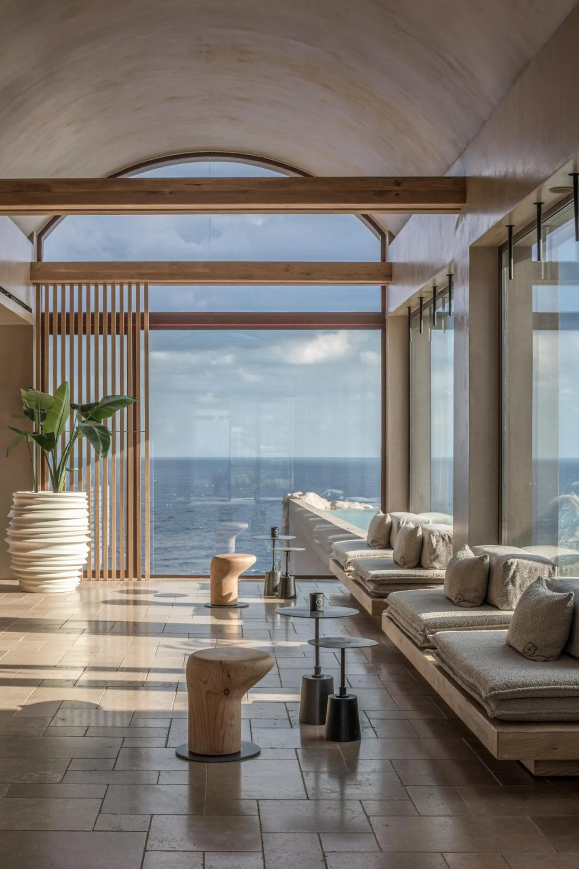 Lobby or reception in Acro Suites - A Wellbeing Resort