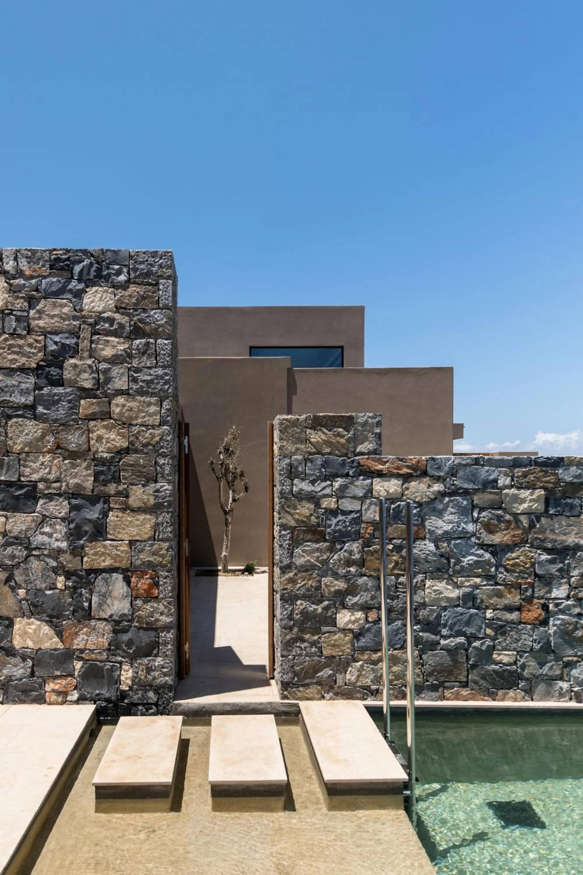 Acro Suites - A Wellbeing Resort