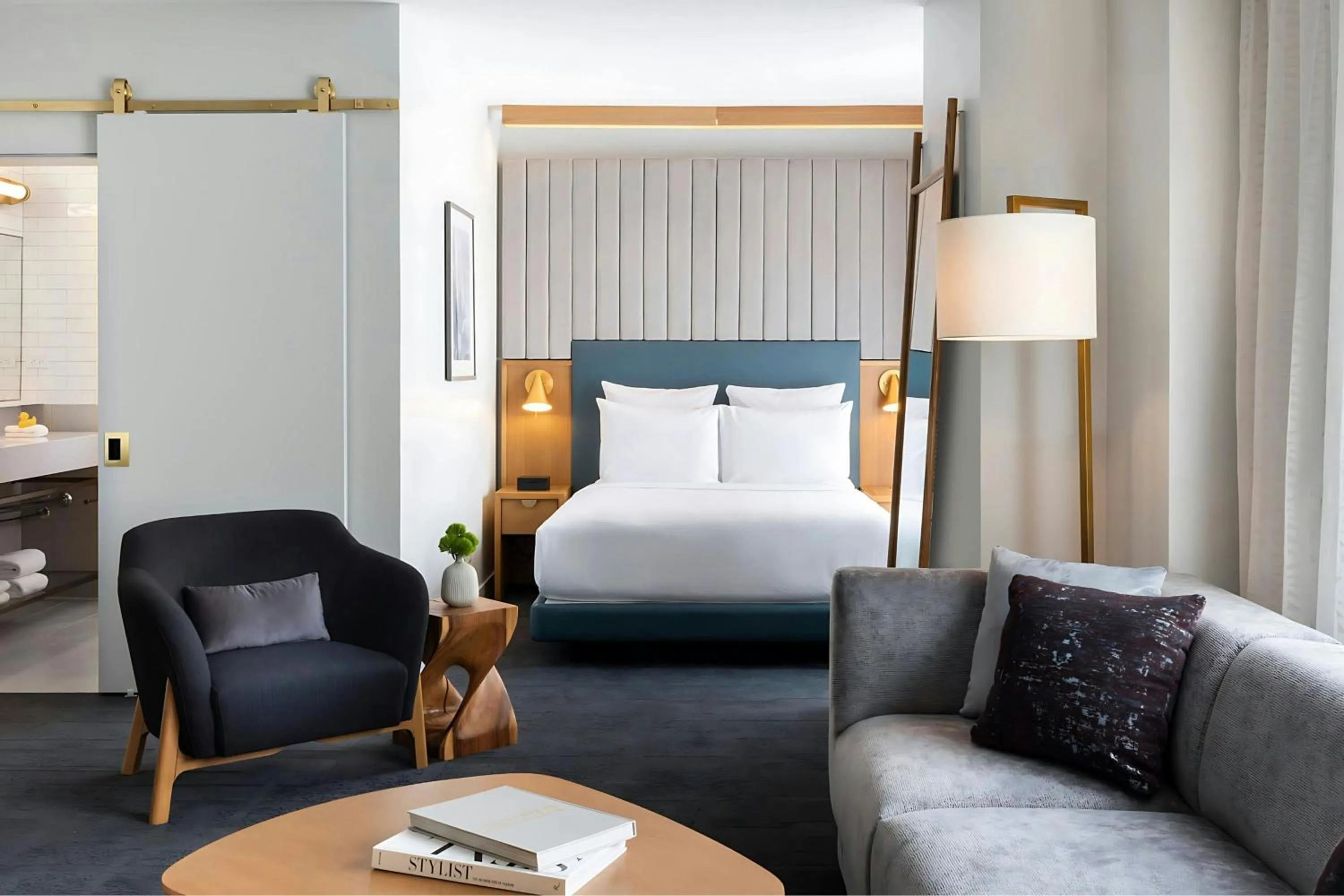 Photo of the whole room, Bed in Hotel 55