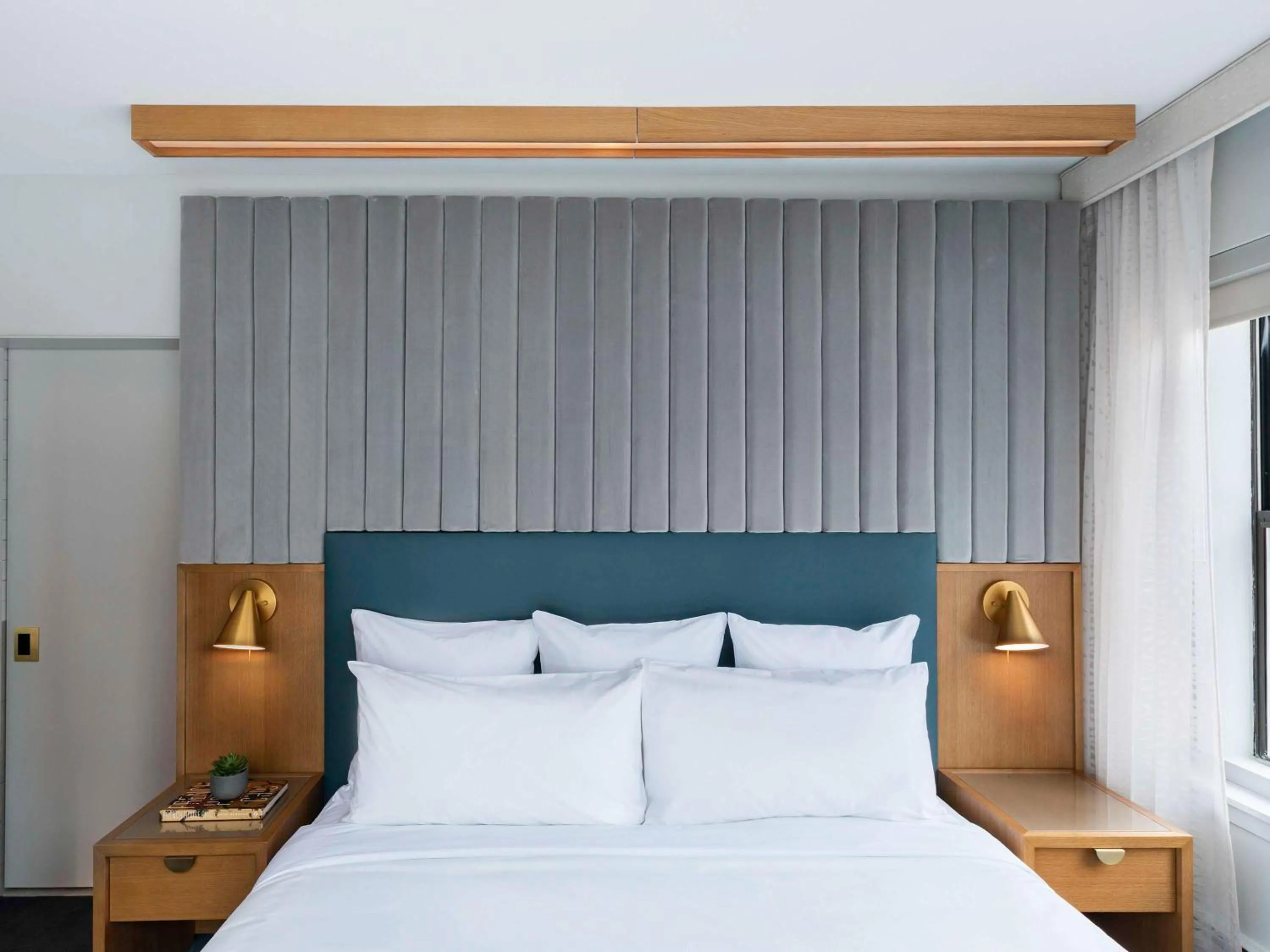 Corner Suite in 21c Museum Hotel Chicago