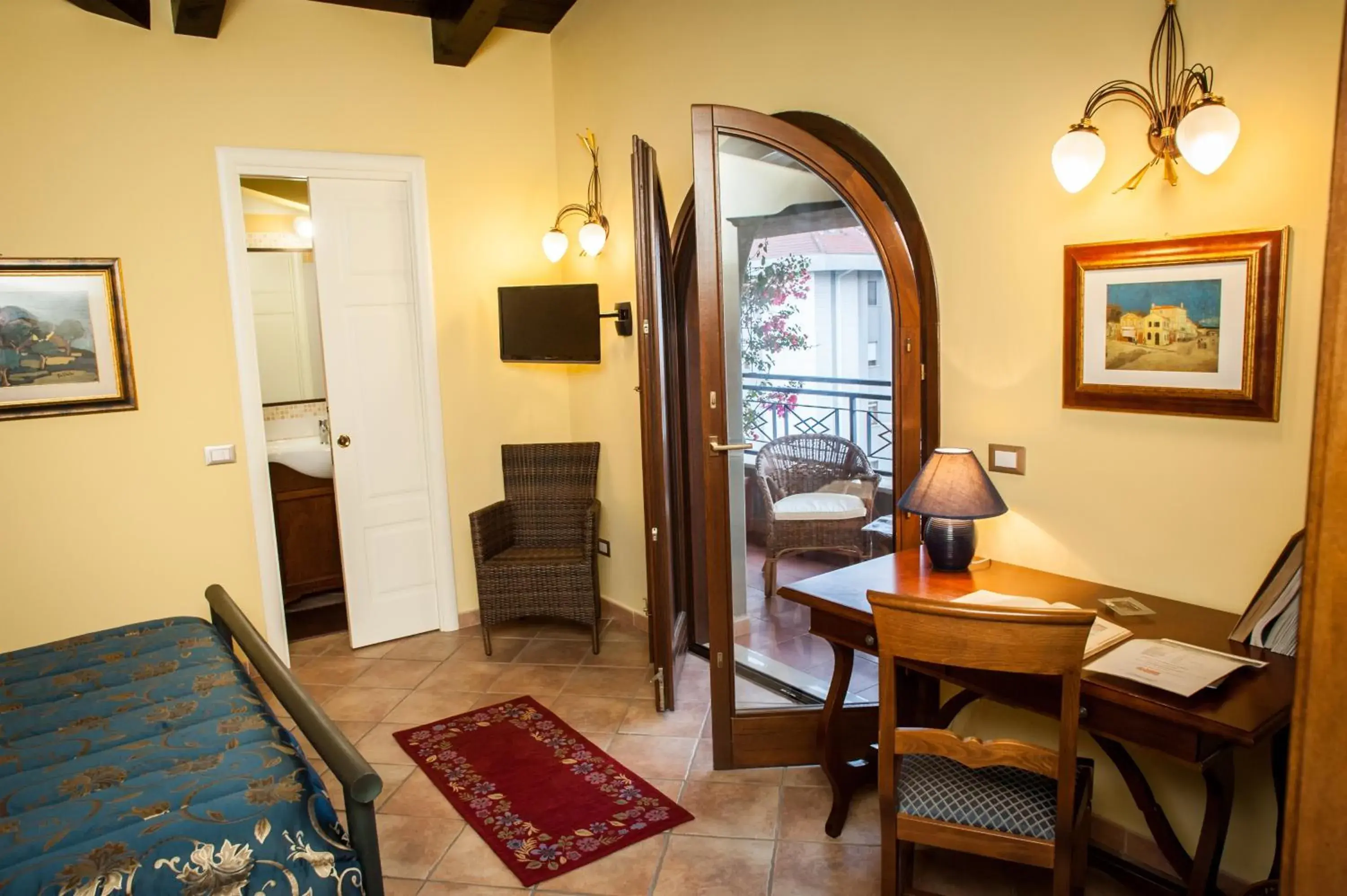 Double Room with Terrace in B&B Tribunale Double Room with Terrace in B&B Tribunale