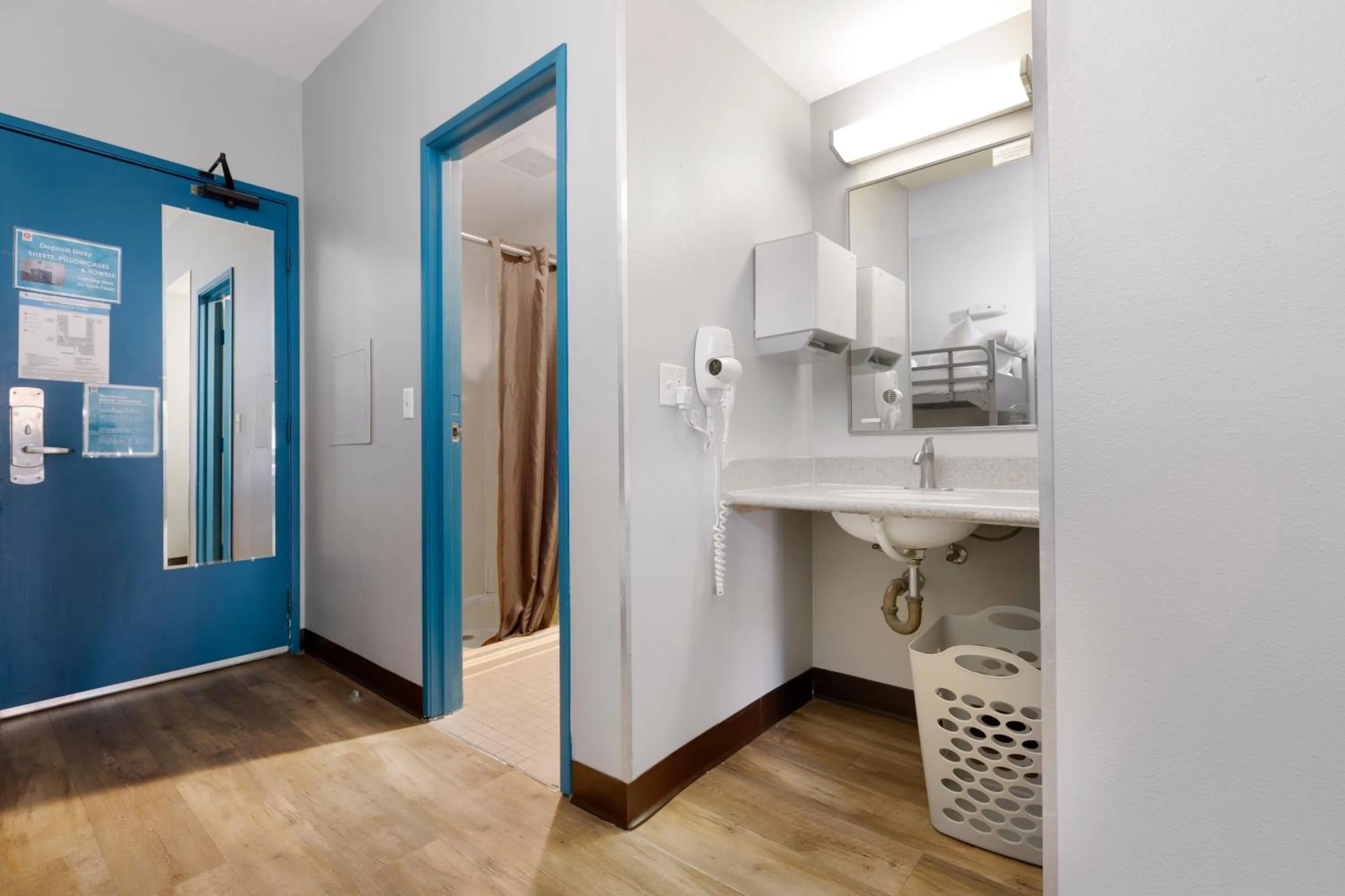 Bathroom in HI Los Angeles Santa Monica Hostel