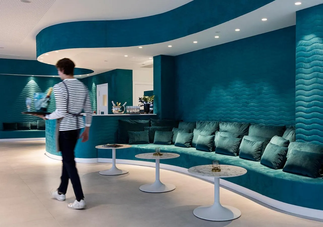 Lounge or bar in Axel Hotel San Sebastián - Adults Only