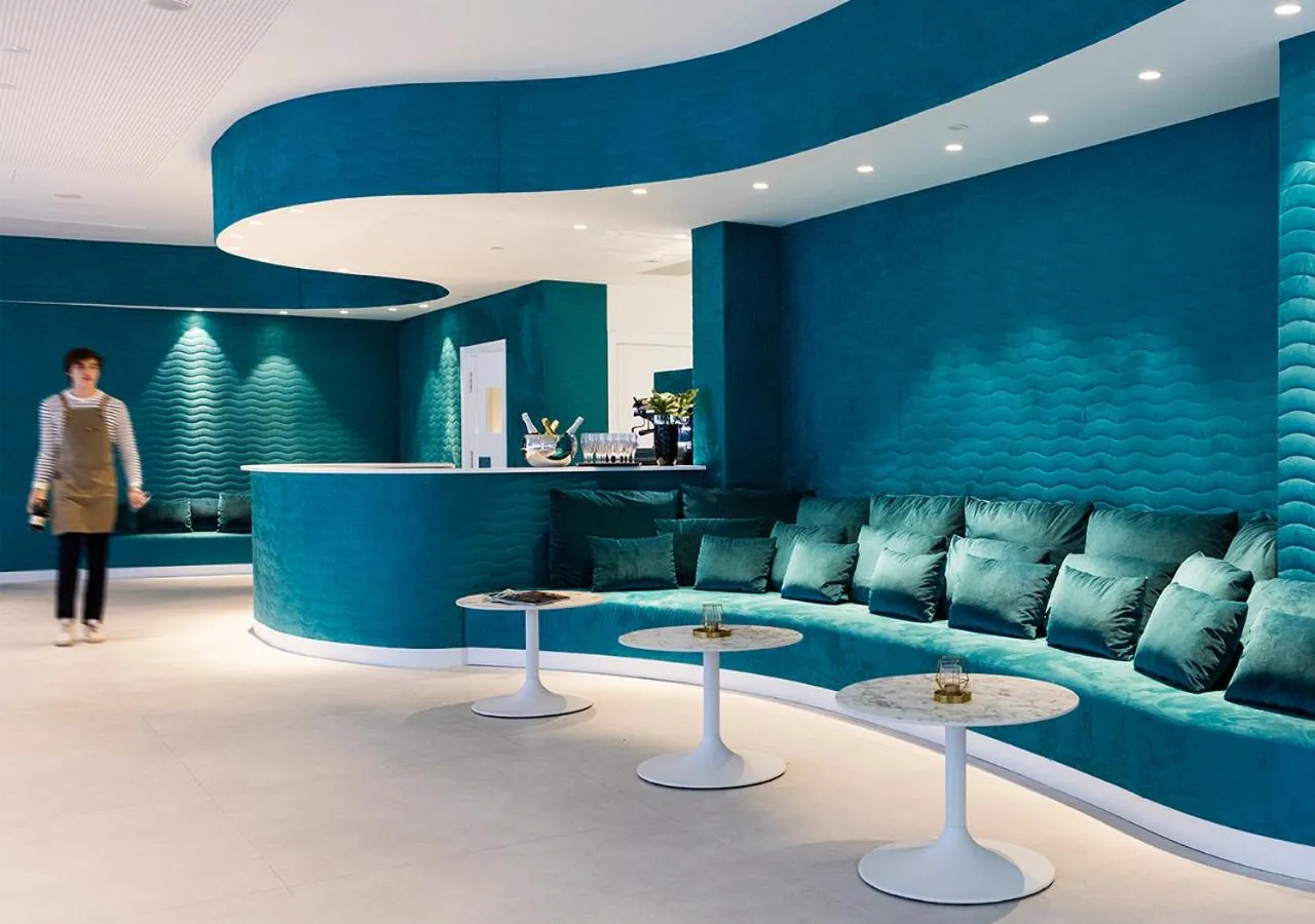 Lounge or bar in Axel Hotel San Sebastián - Adults Only