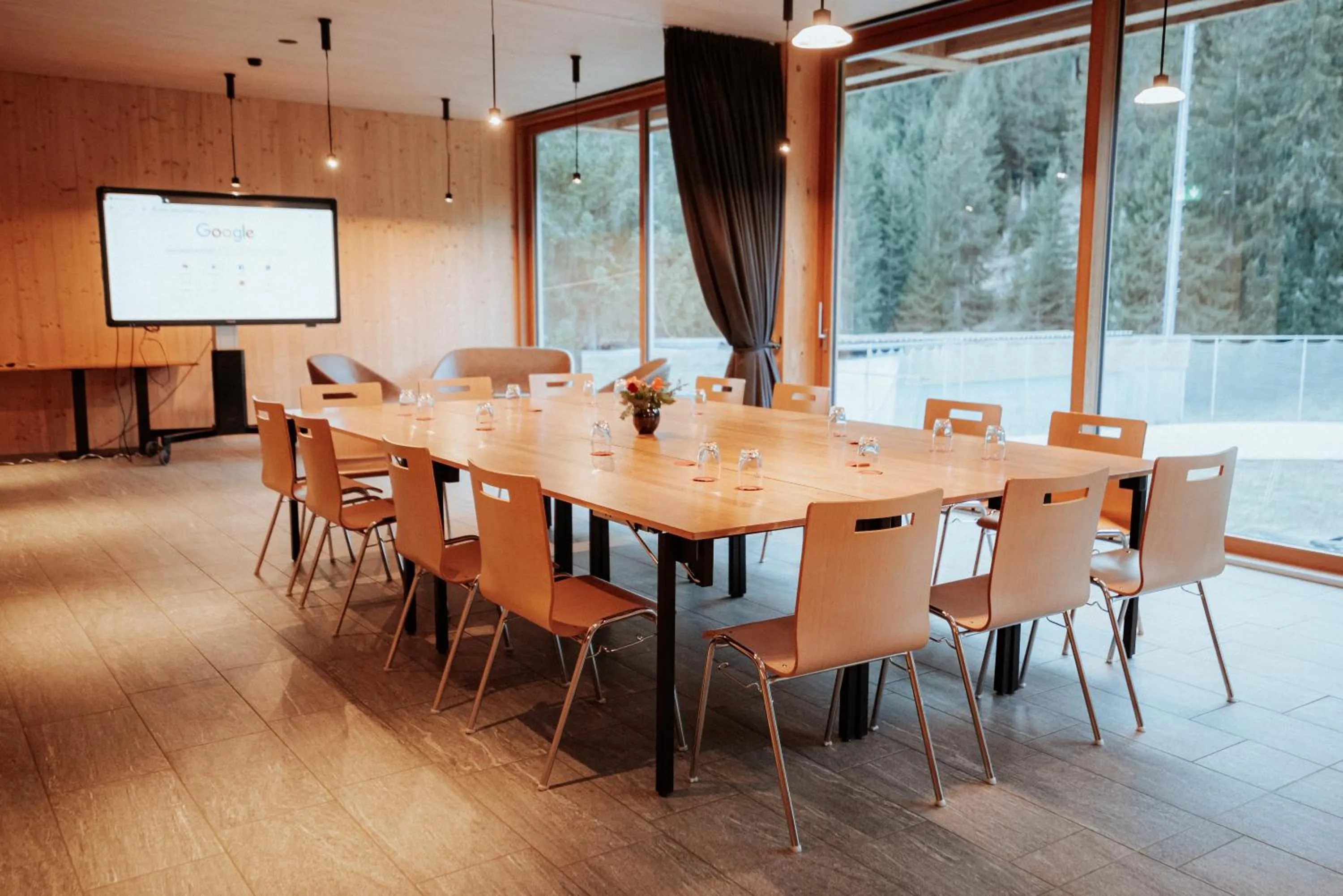 Coffee/tea facilities in Campra Alpine Lodge & Spa