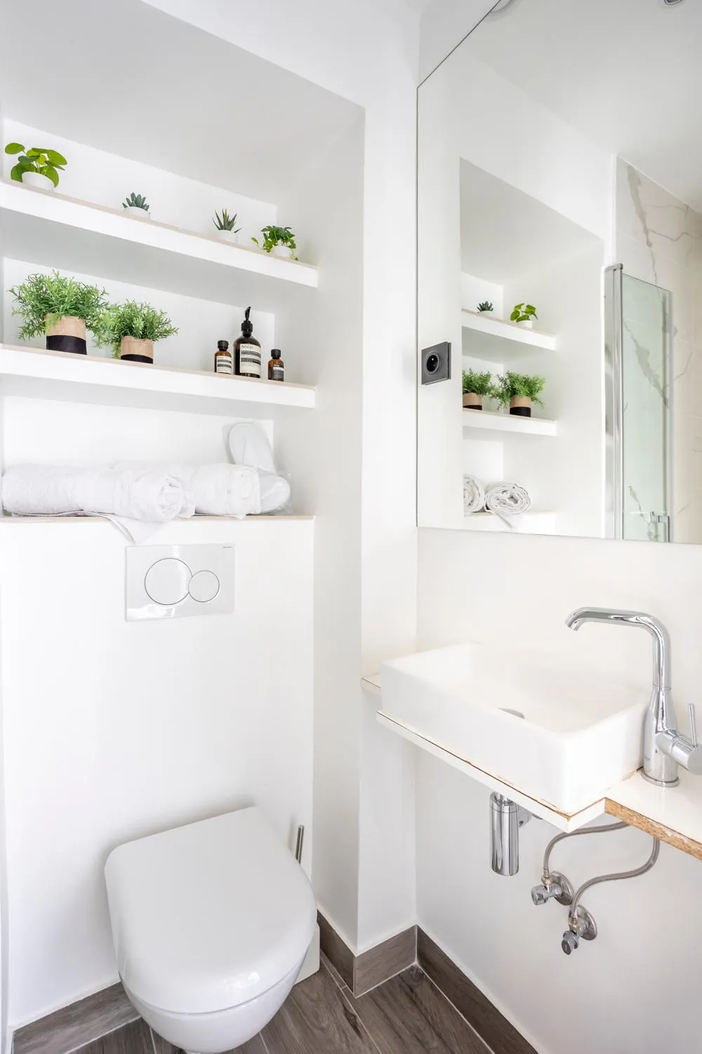 Bathroom in Best Stay Jeuneurs