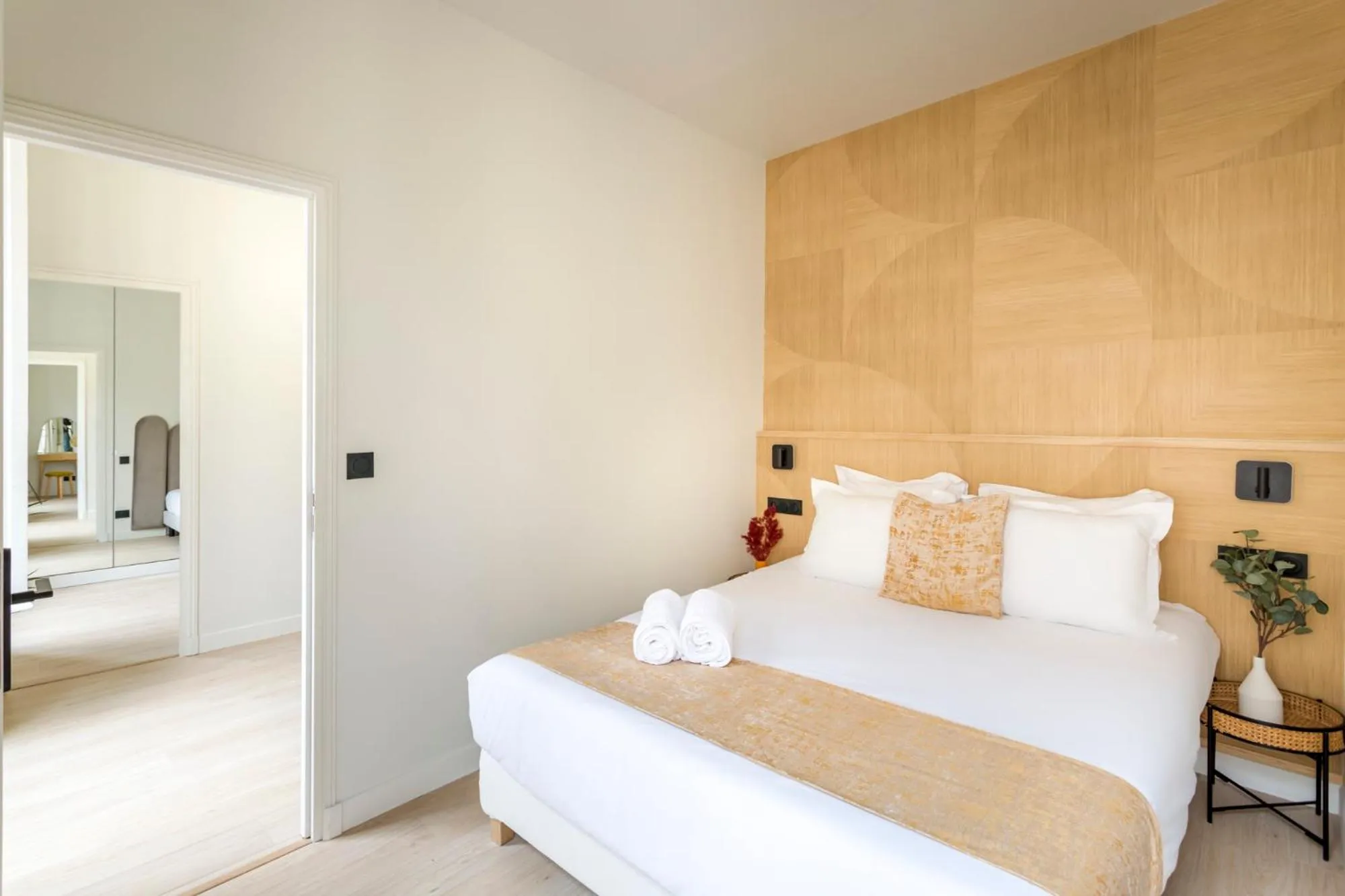 Bed in Best Stay Jeuneurs