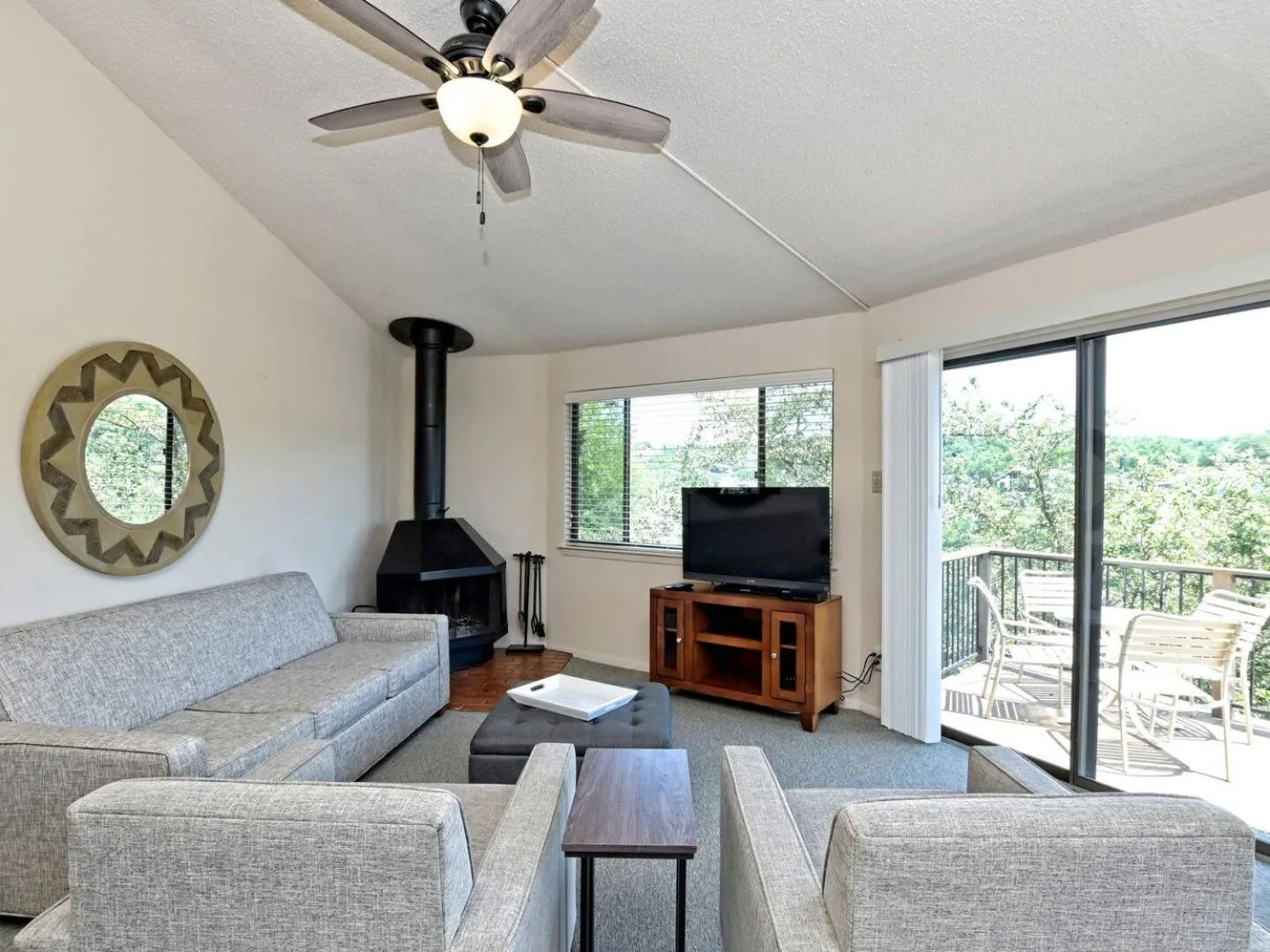 Lakefront Bungalow - Community PoolHot Tub #10