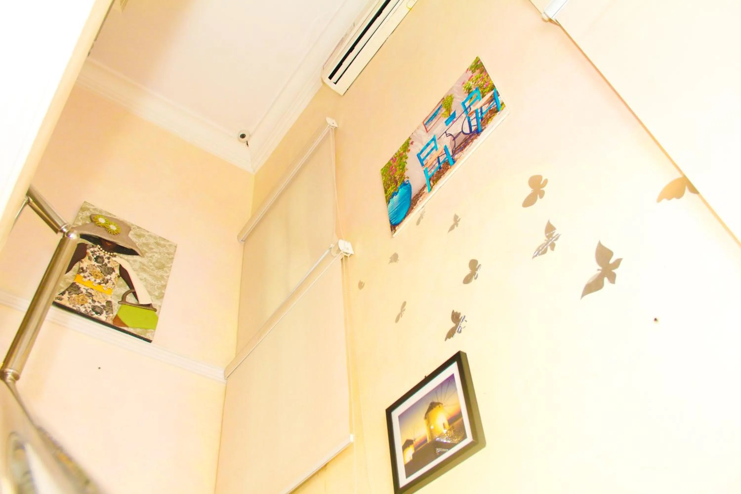 Logo/Certificate/Sign in J Gibson Hotel