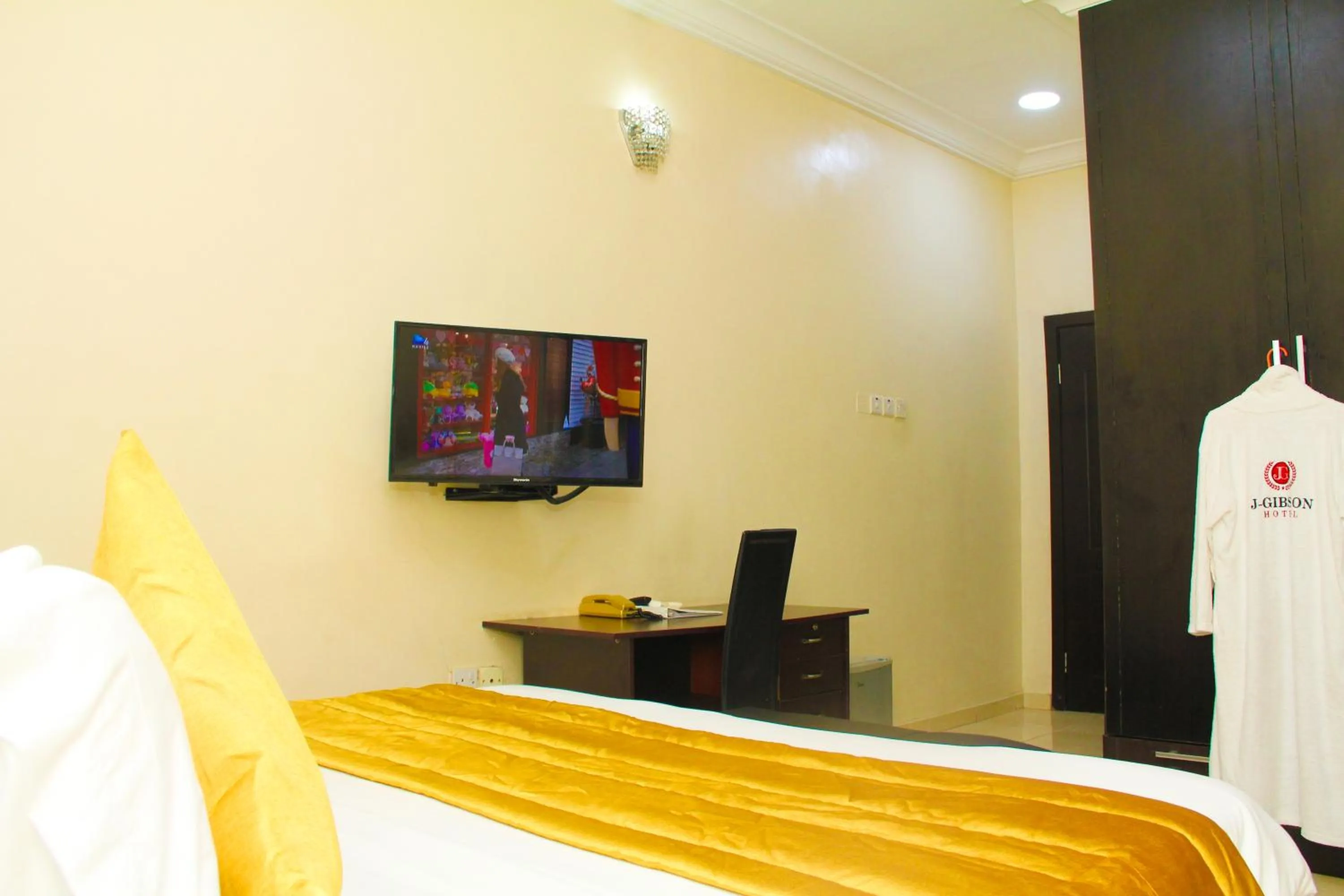 Bedroom in J Gibson Hotel