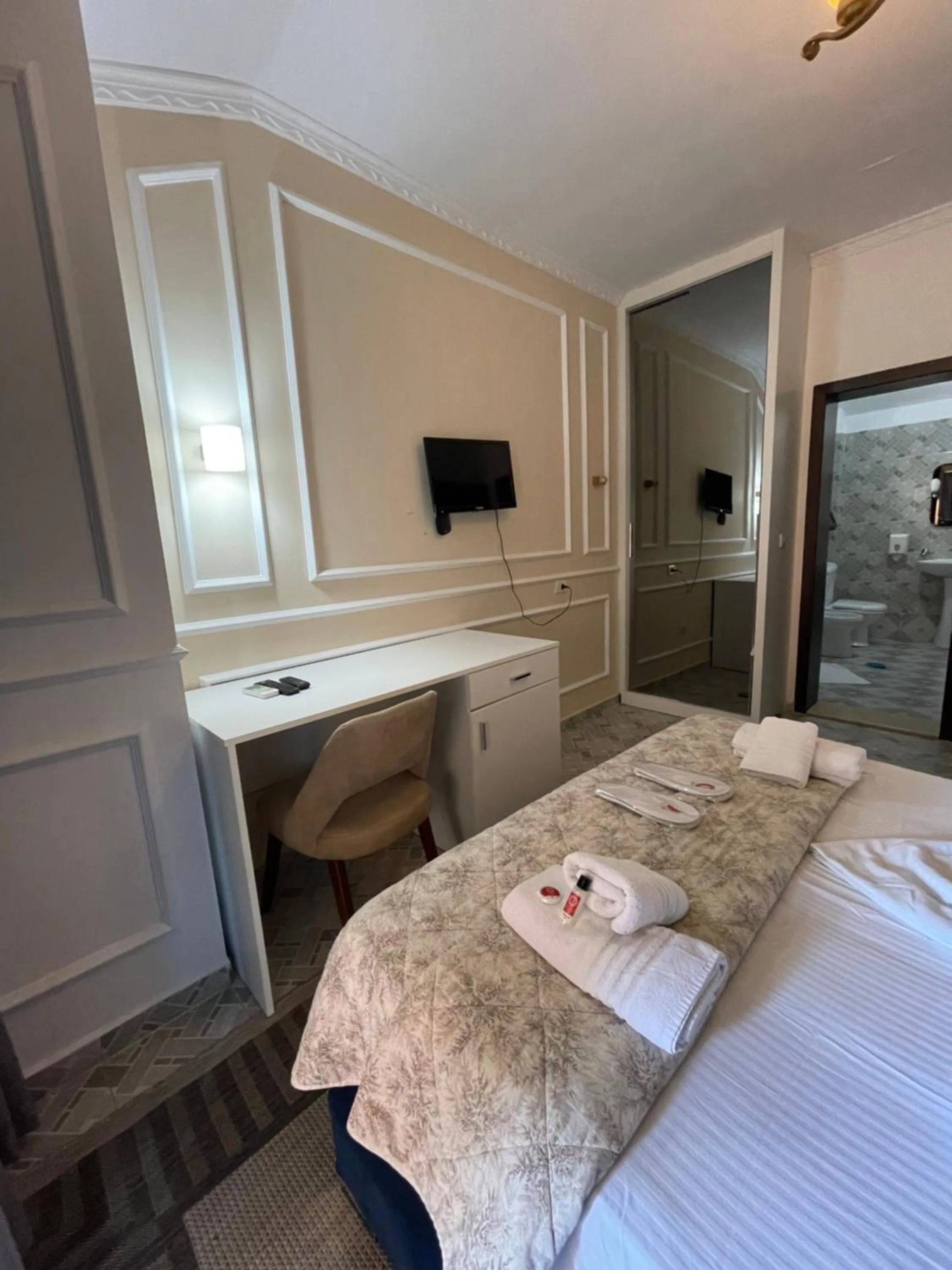 TV and multimedia in VILA SANREMO