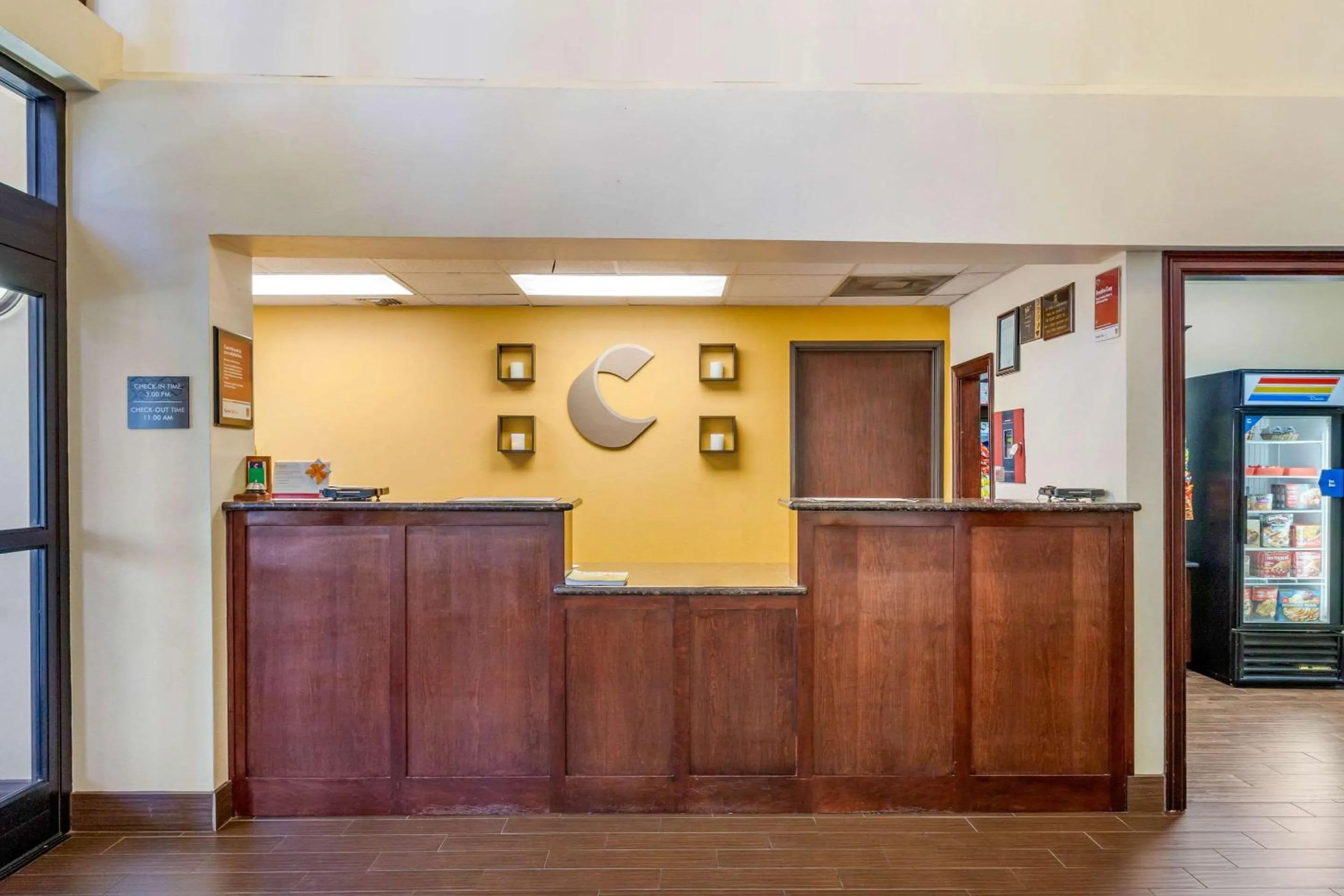 Lobby or reception in Comfort Suites - Near the Galleria