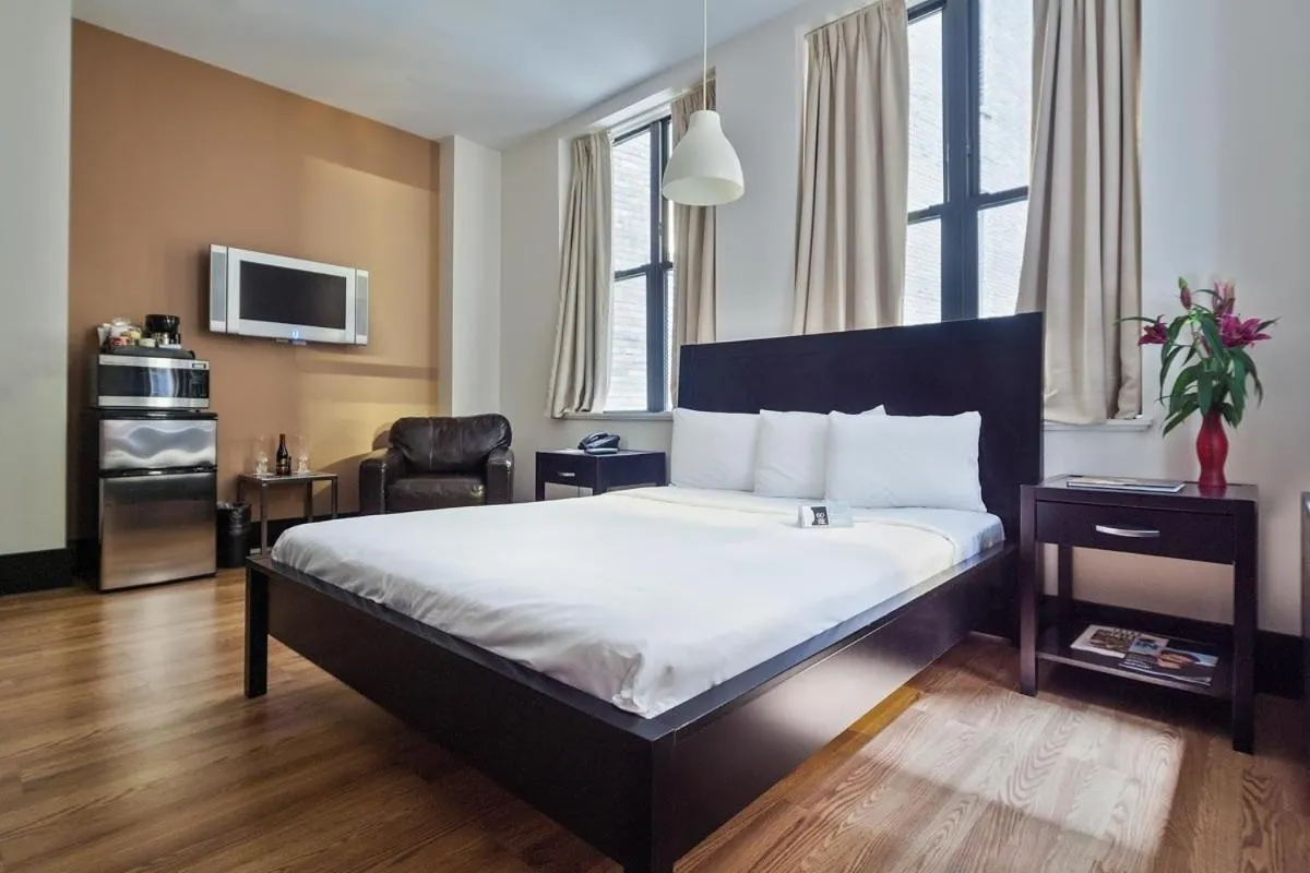 Bedroom, Bed in Eurostars Wall Street