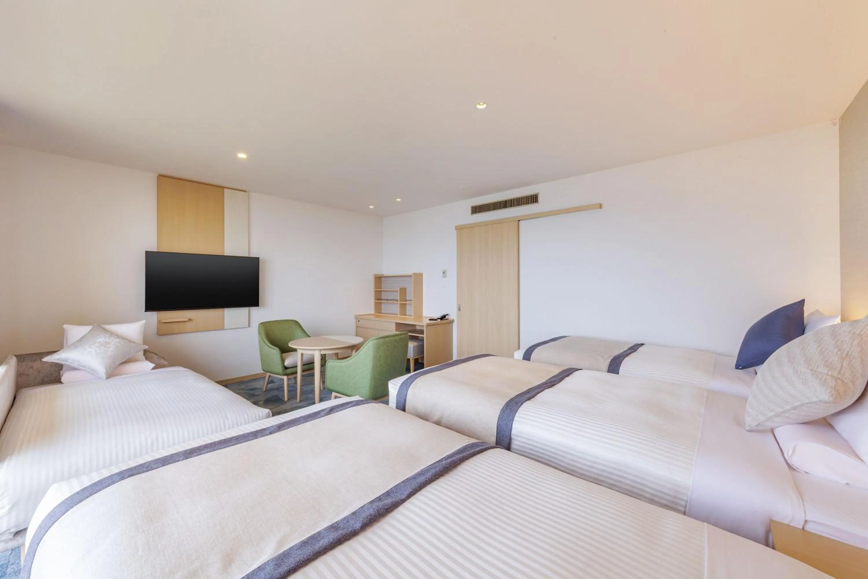 Photo of the whole room, Bed in KAMENOI HOTEL Kujukuri