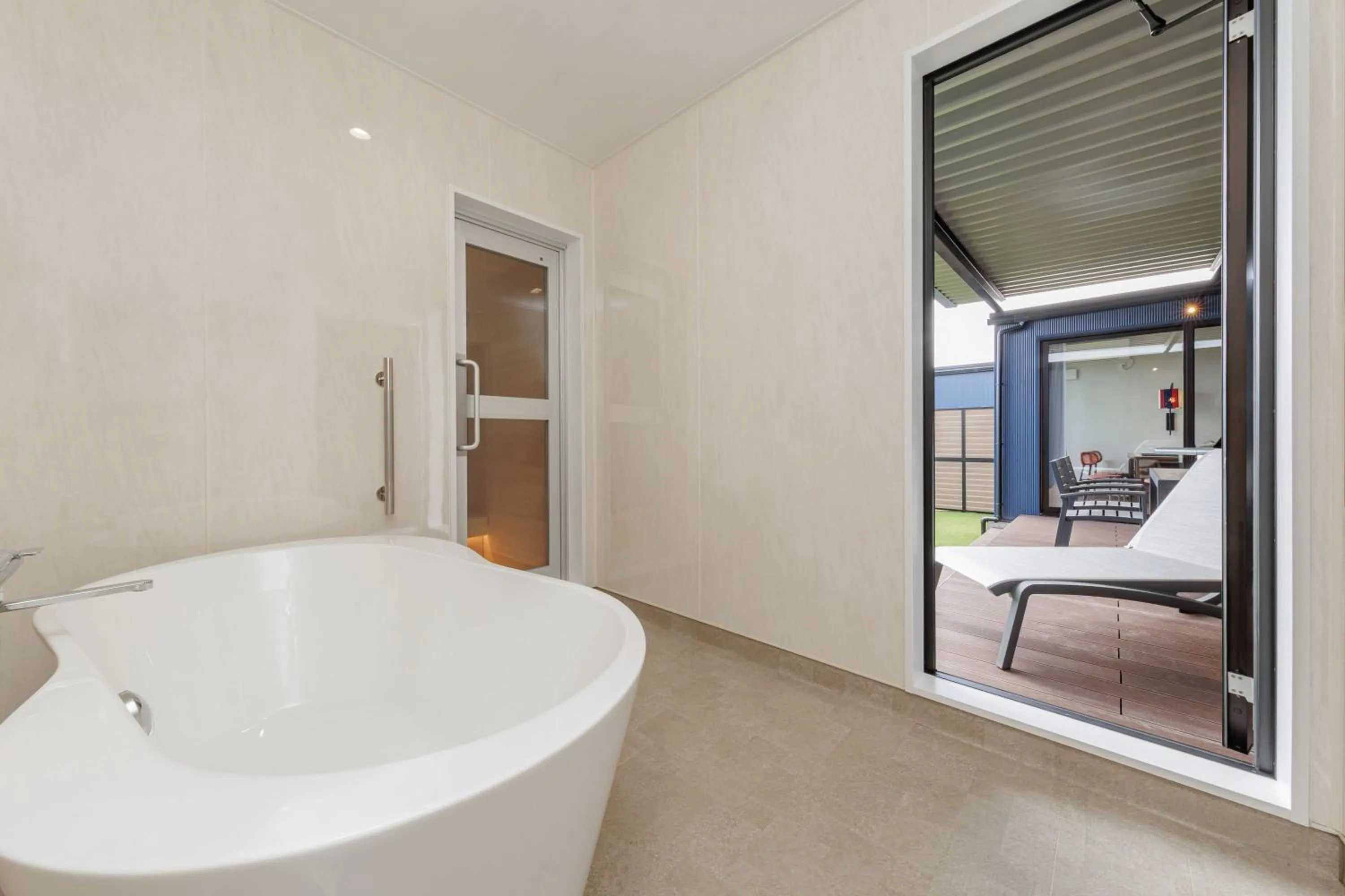 Bathroom, Bed in KAMENOI HOTEL Kujukuri