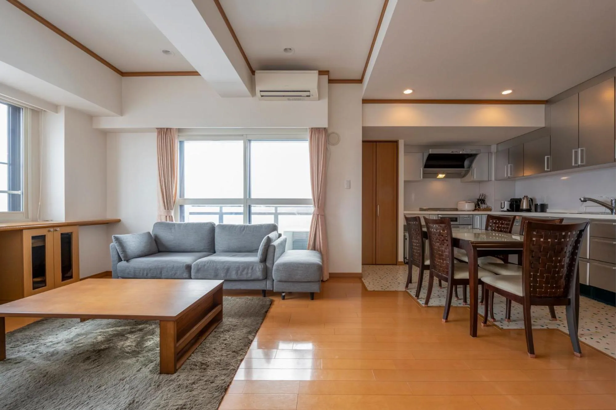 Living room in Mountainside Palace