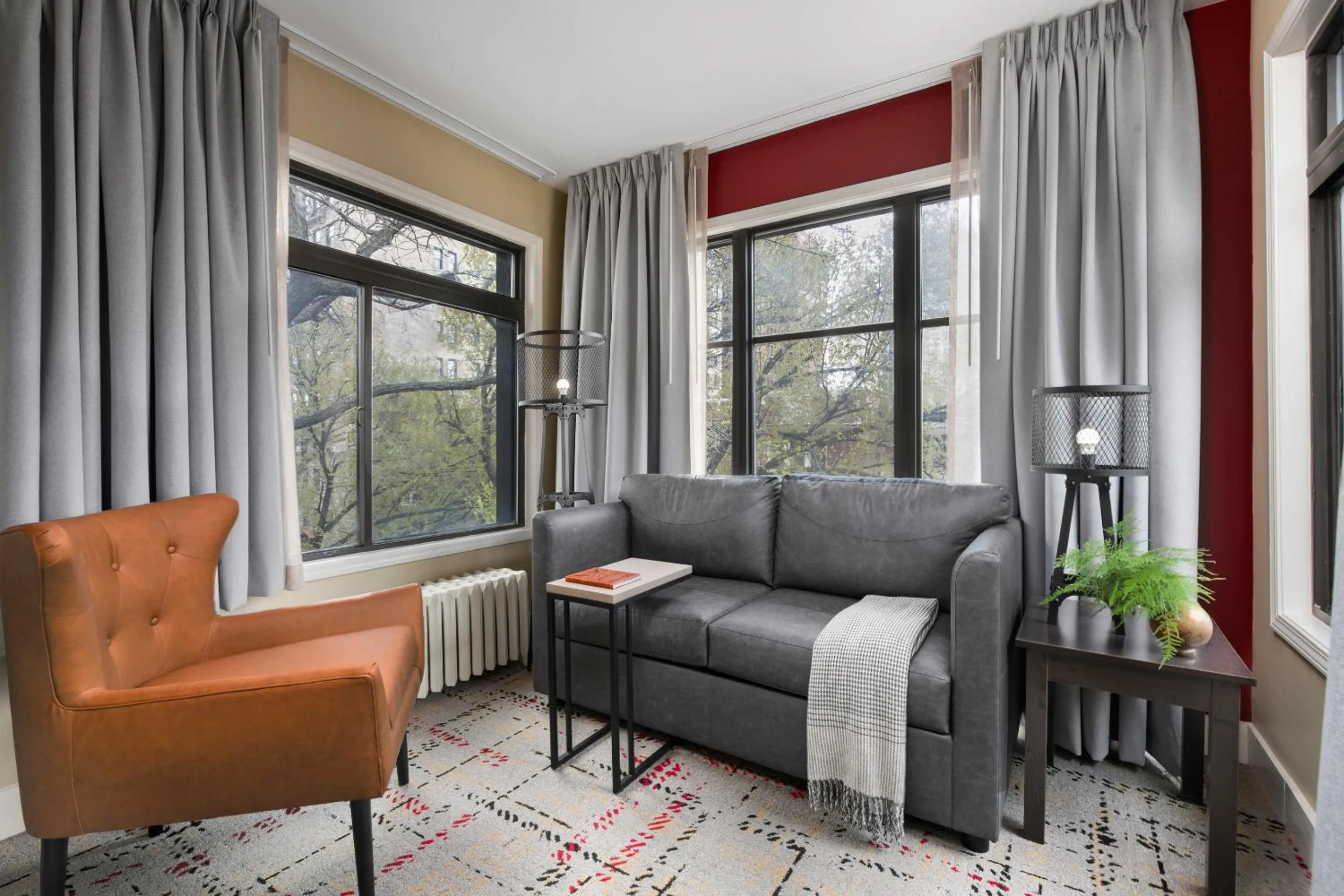 Living room in Majestic Hotel