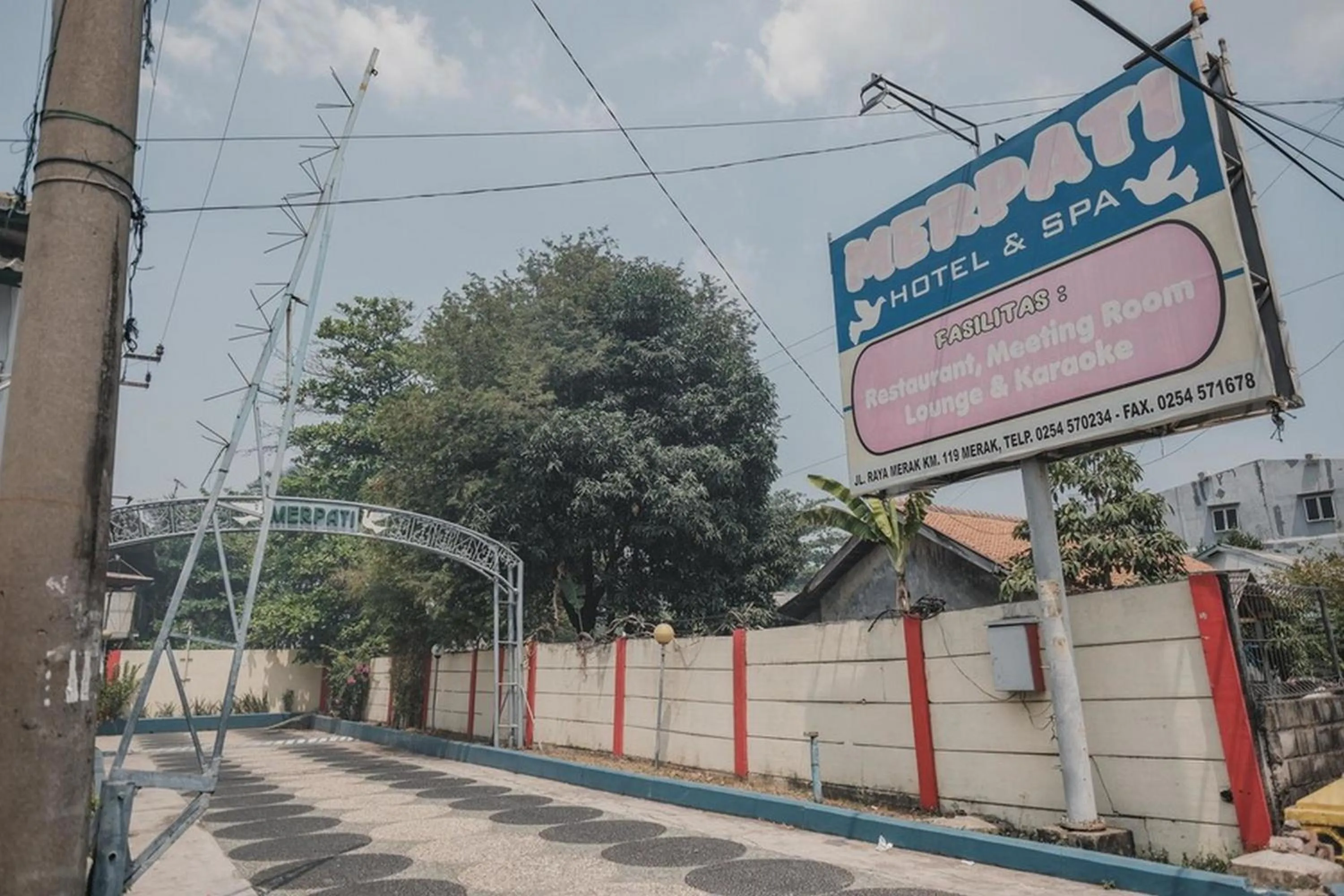 RedDoorz Plus near Pelabuhan Merak