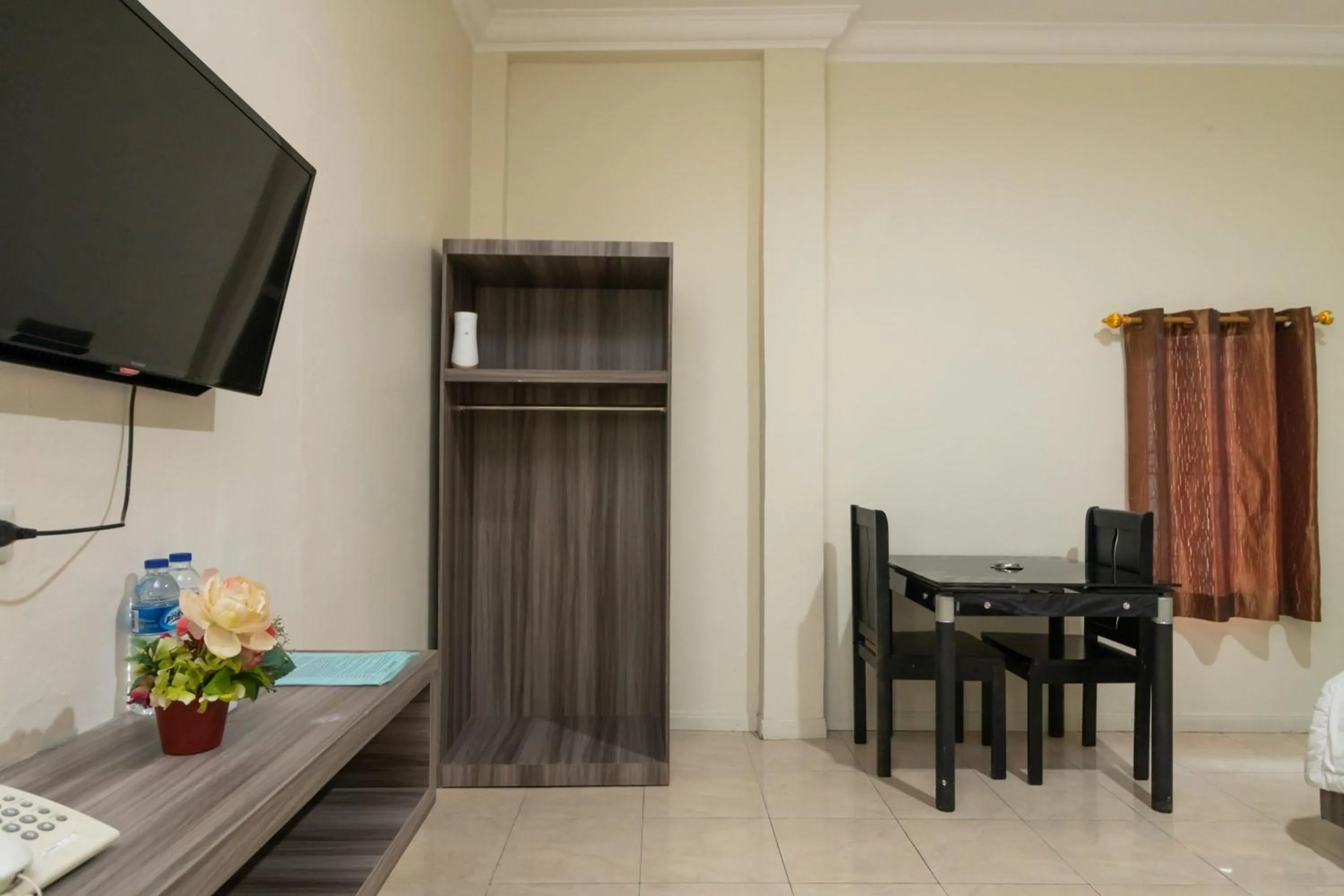 Bedroom in RedDoorz @ Pematangsiantar