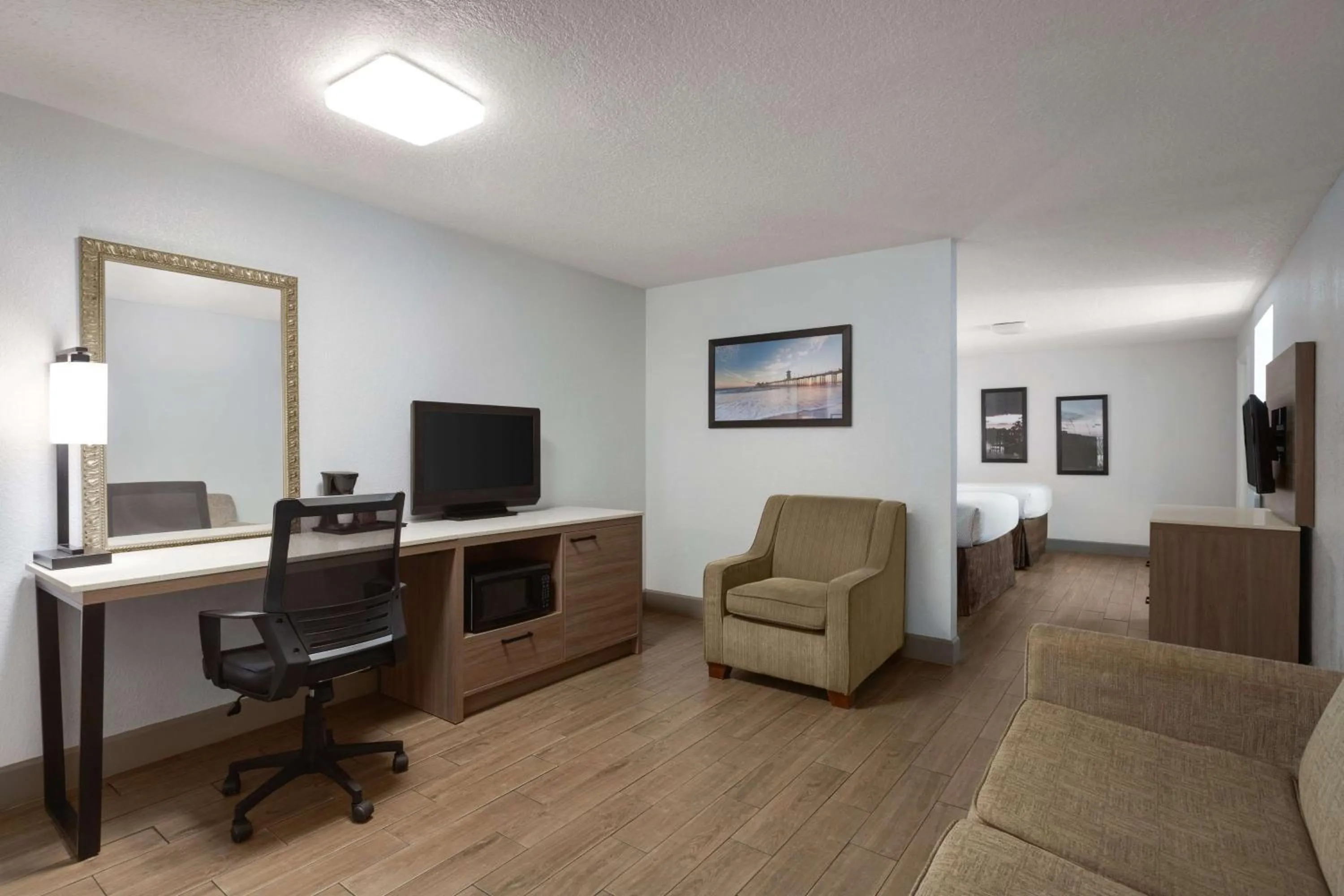 Photo of the whole room in La Quinta by Wyndham Oceanfront Daytona Beach