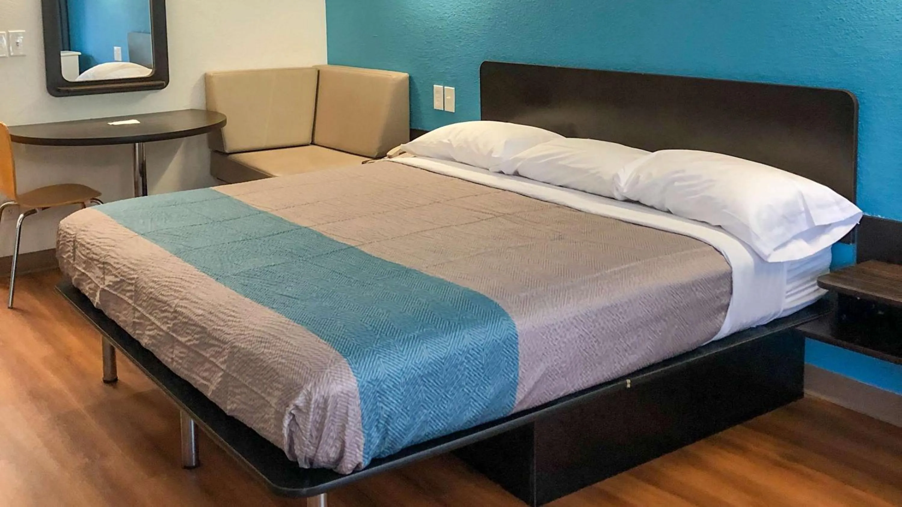 Photo of the whole room, Bed in Motel 6-Daytona Beach, FL - Speedway