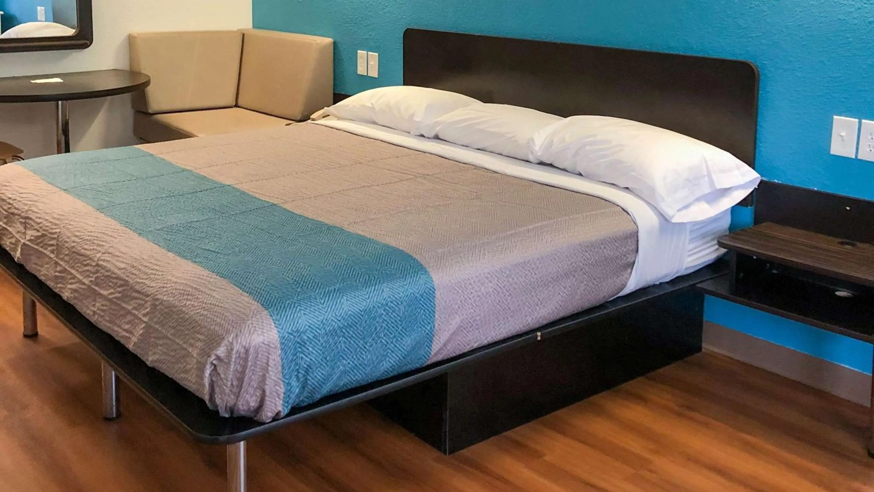 Photo of the whole room, Bed in Motel 6-Daytona Beach, FL - Speedway