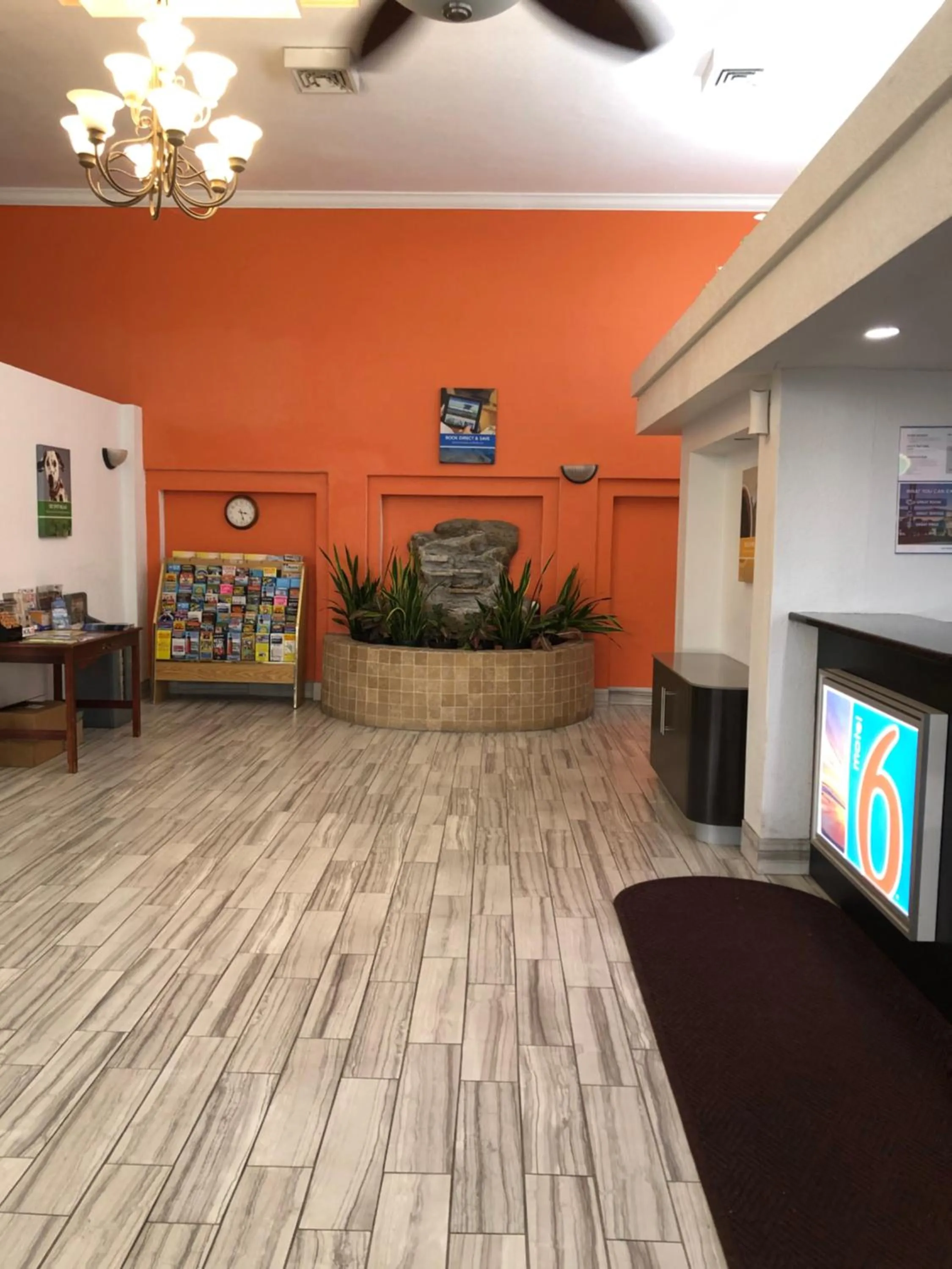 Communal lounge/ TV room in Motel 6-Daytona Beach, FL - Speedway