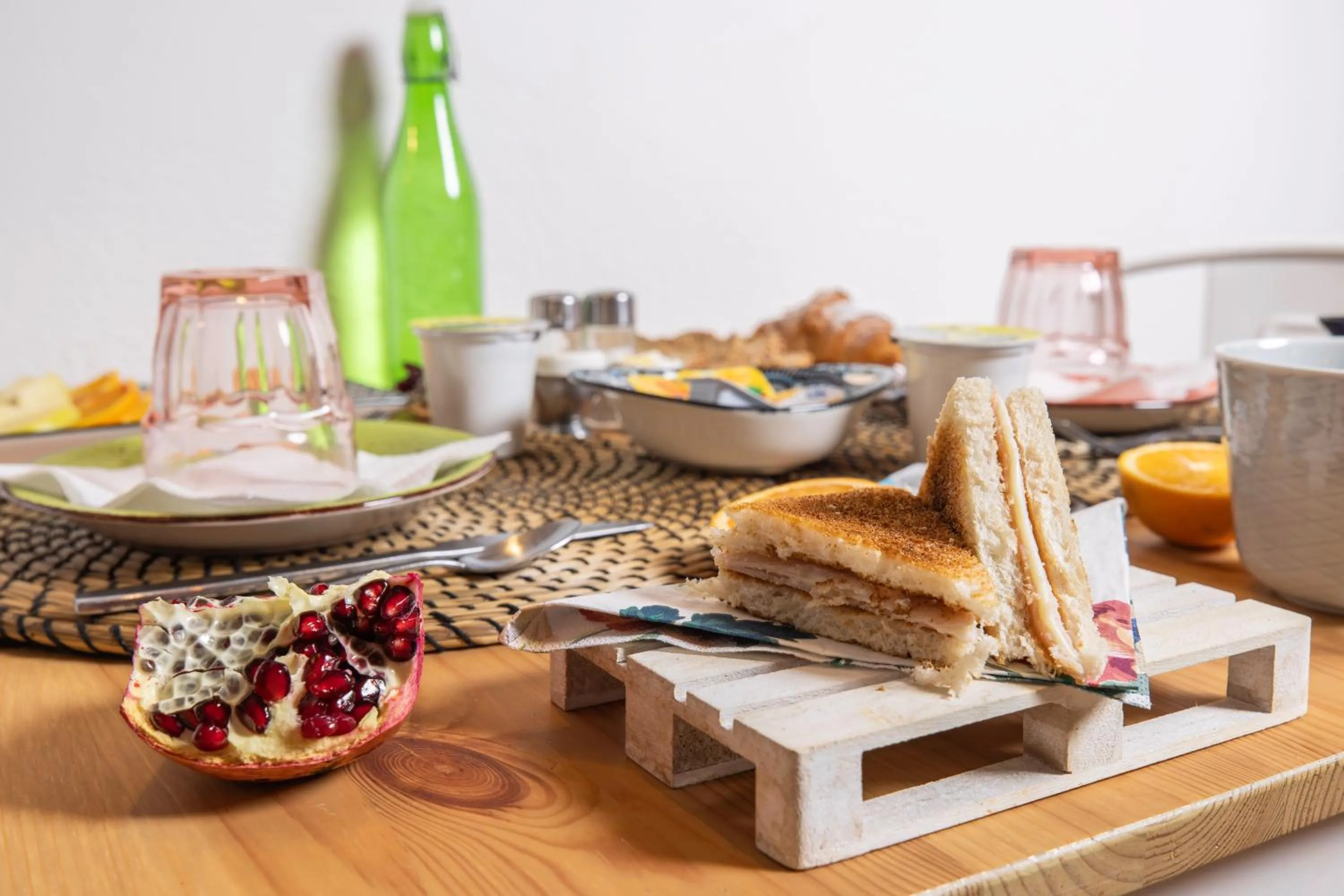 Dining area in Cagliari Old Town B&B