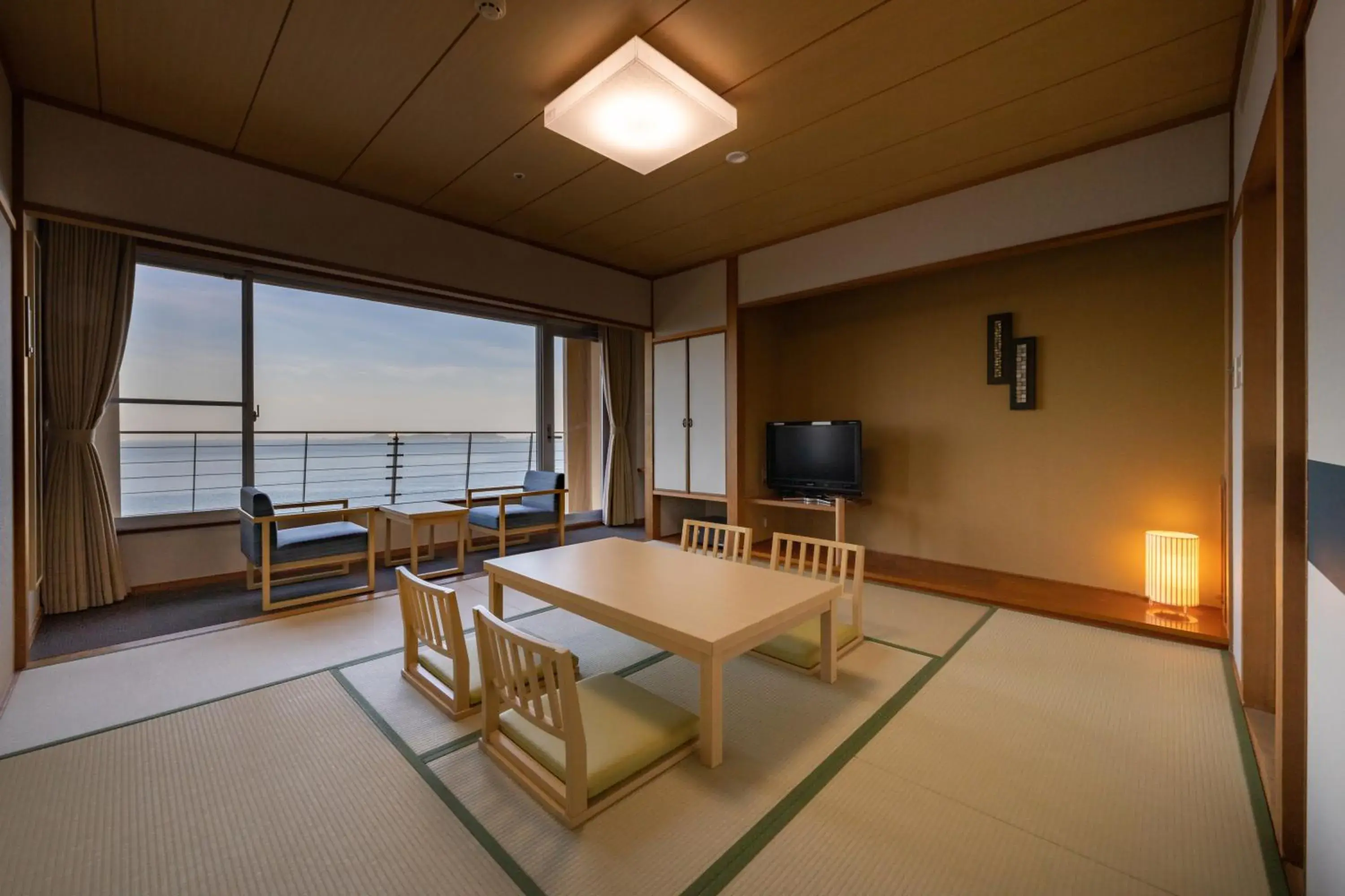 Japanese-style Room - single occupancy - Ocean View with Toilet in KAMENOI HOTEL Ako Japanese-style Room - single occupancy - Ocean View with Toilet in KAMENOI HOTEL Ako
