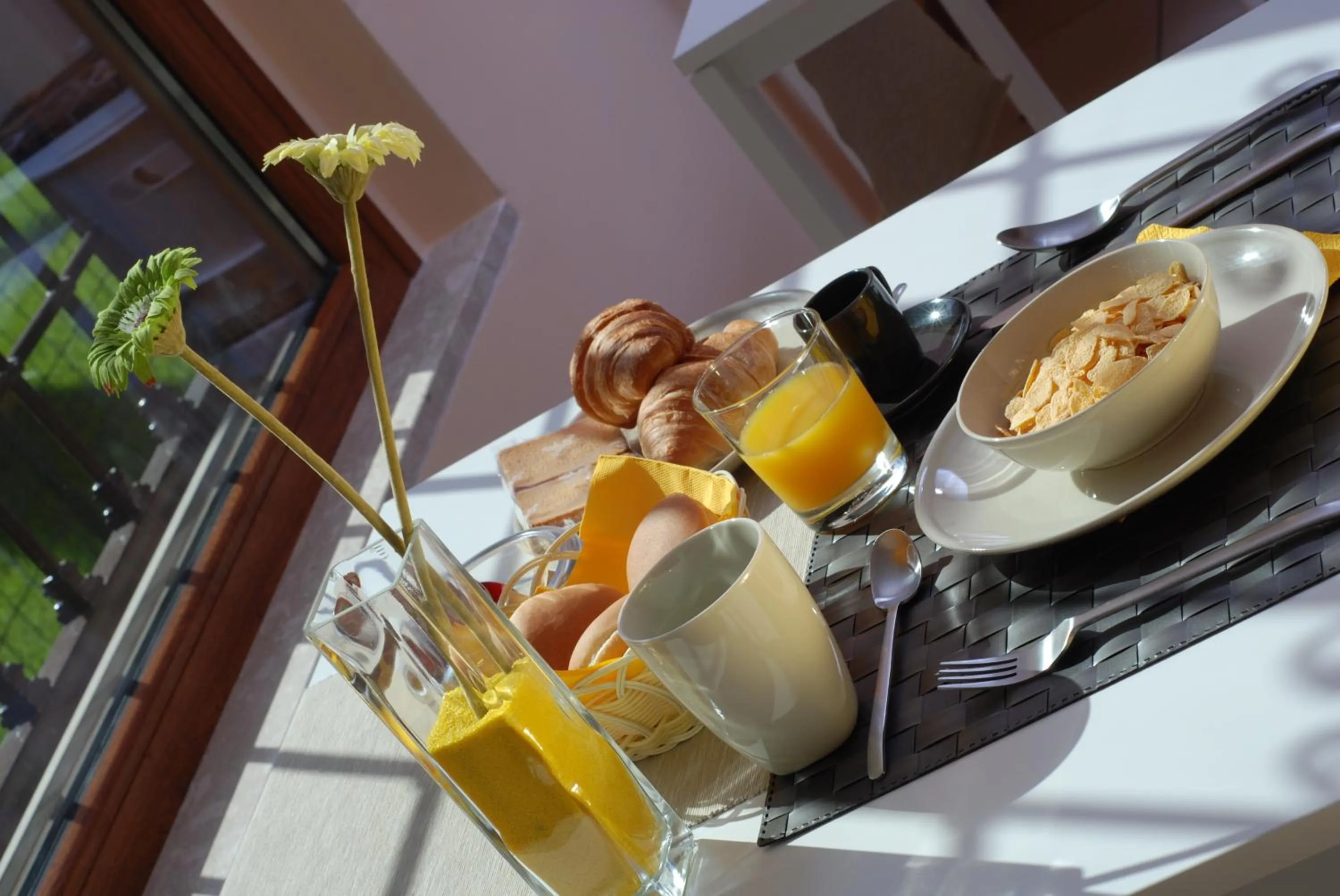 Food close-up in The Yellow House