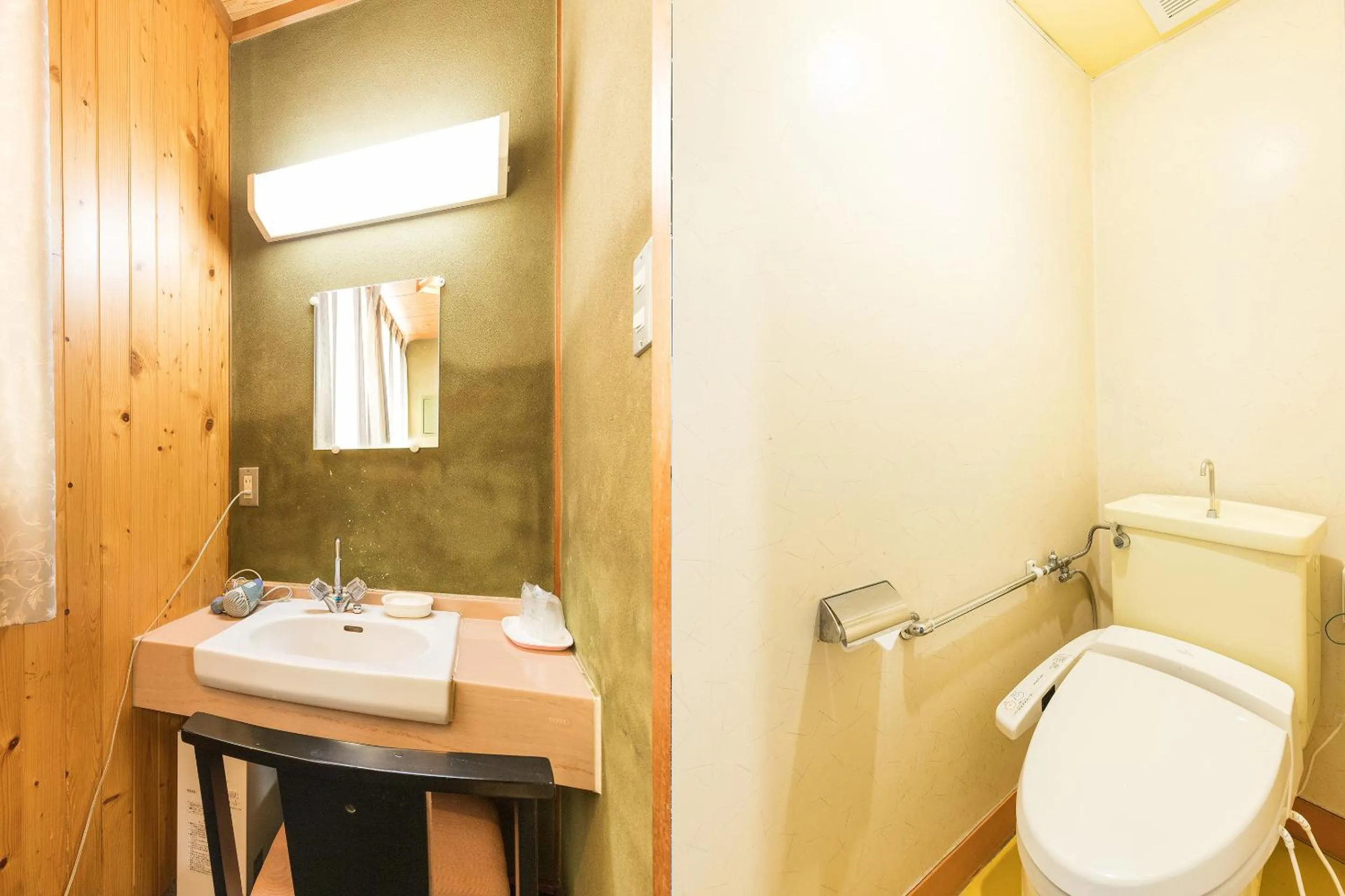 Toilet in Tabist Samotokan Owariasahi