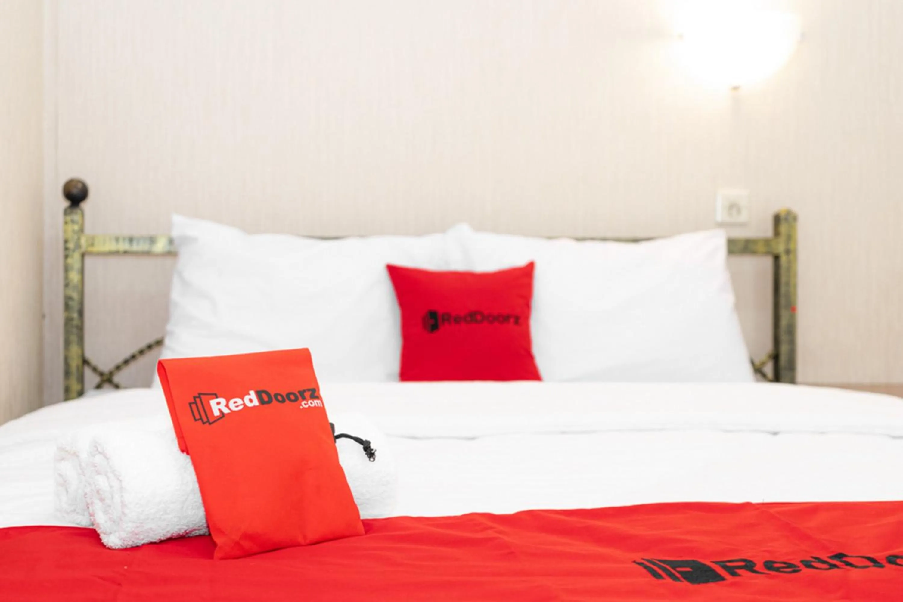 Bed in RedDoorz near Gajahmungkur Semarang