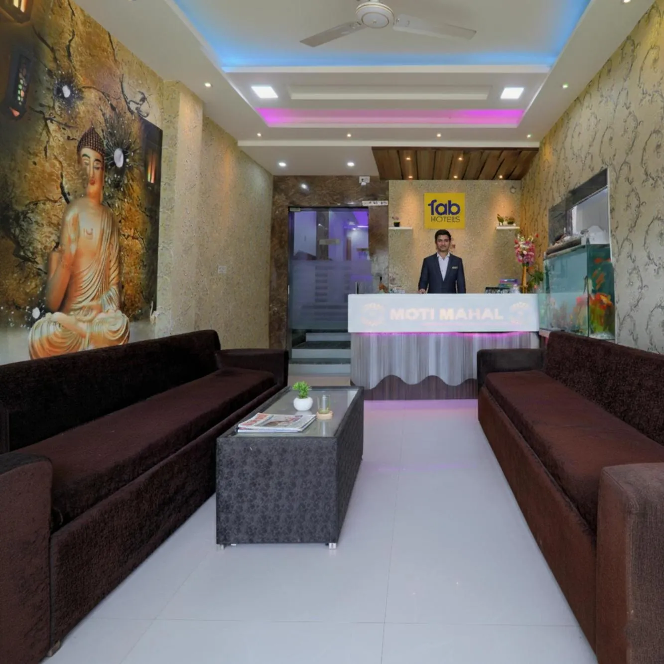 Lobby or reception in Via Moti Mahal - Sarnath museum