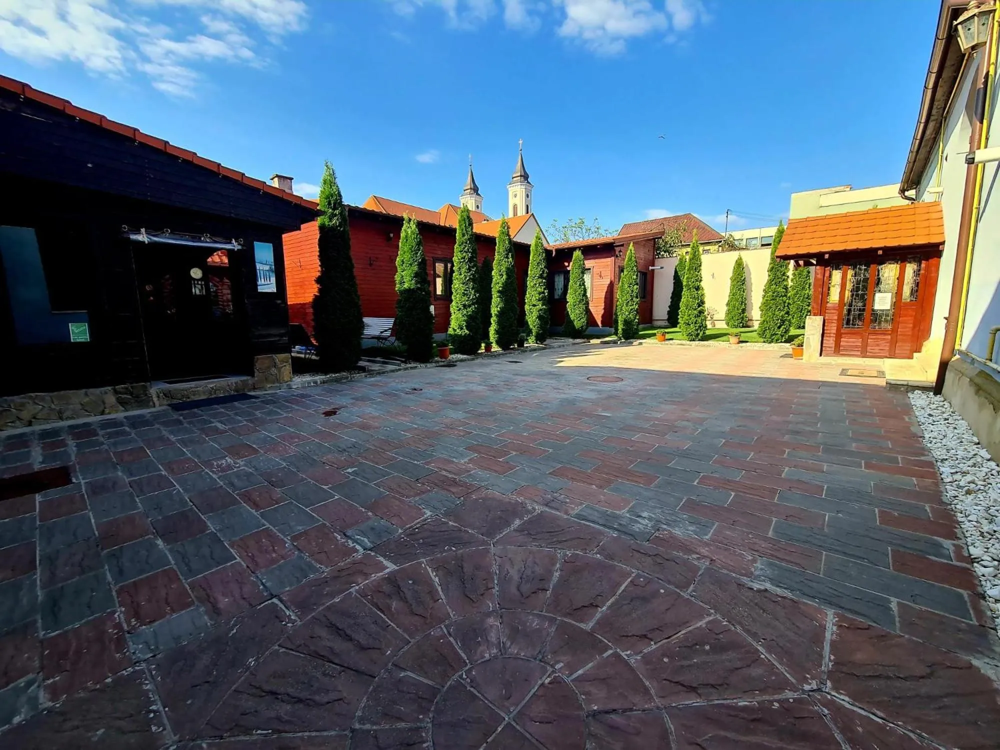 Property building in Armenopolis - Adults Only