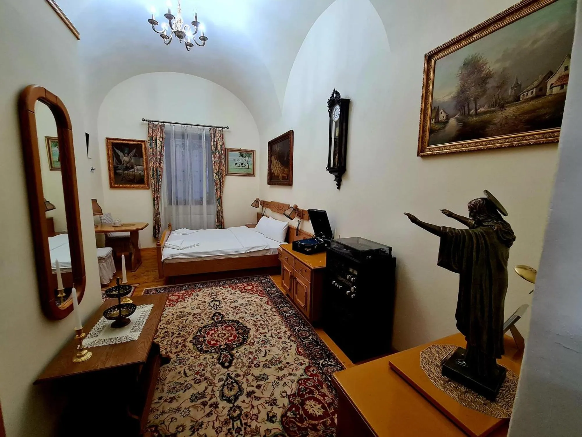 Bedroom in Armenopolis - Adults Only