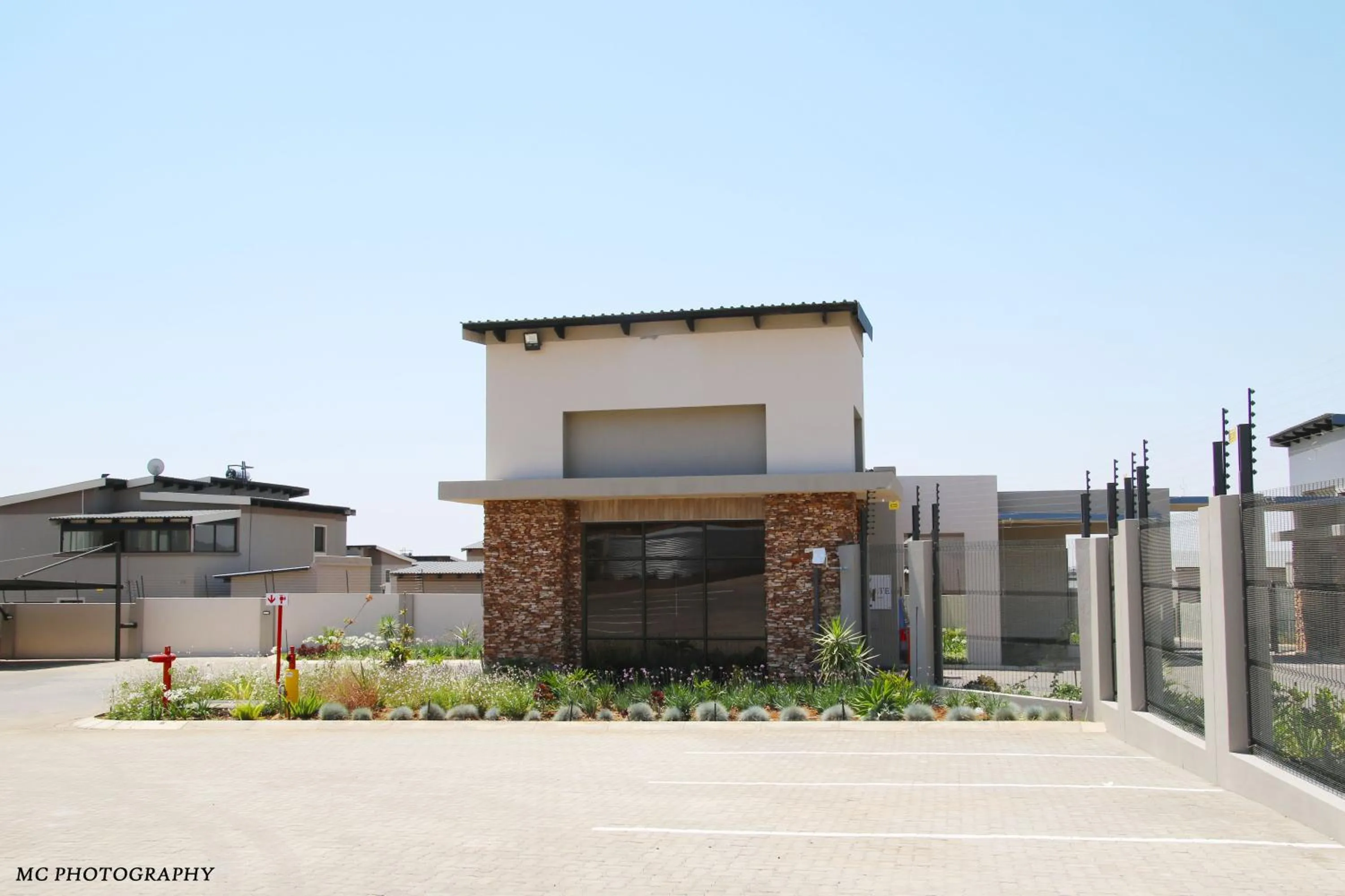 Property building in King's Palace Hotel Rustenburg