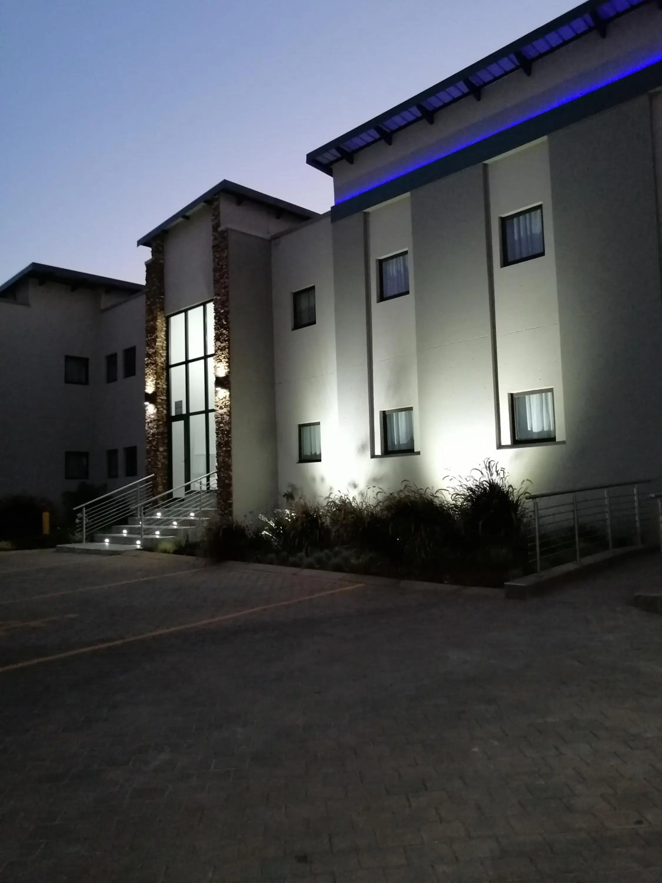 Property building in King's Palace Hotel Rustenburg
