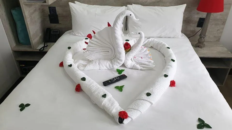 Bed in King's Palace Hotel Rustenburg