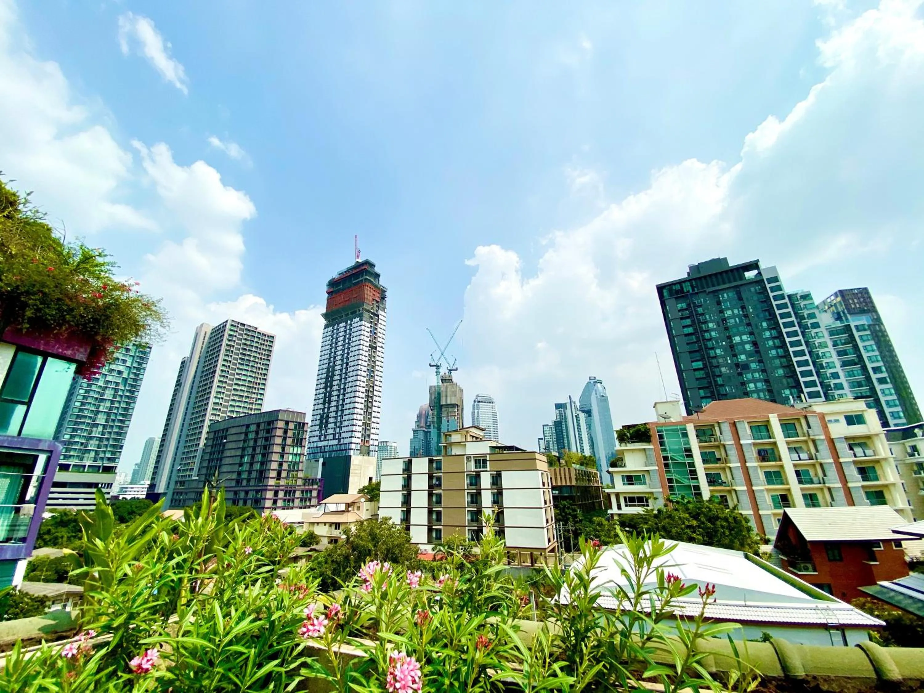 Nearby landmark in NT Place Sukhumvit Suites