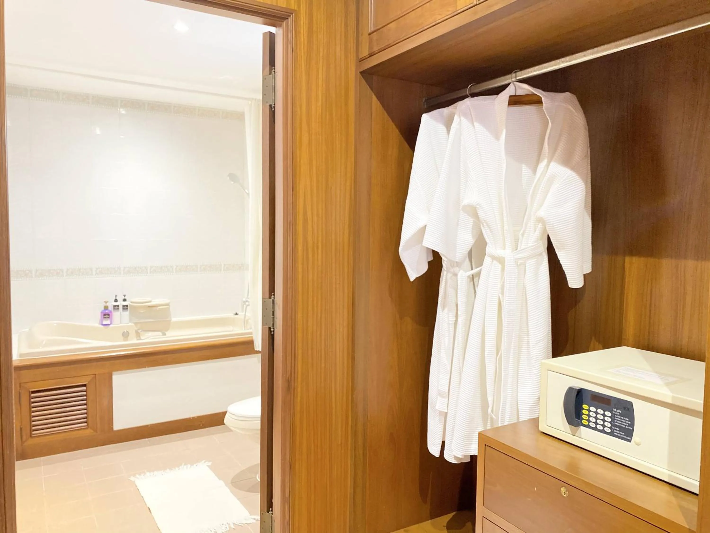 Bathroom in NT Place Sukhumvit Suites