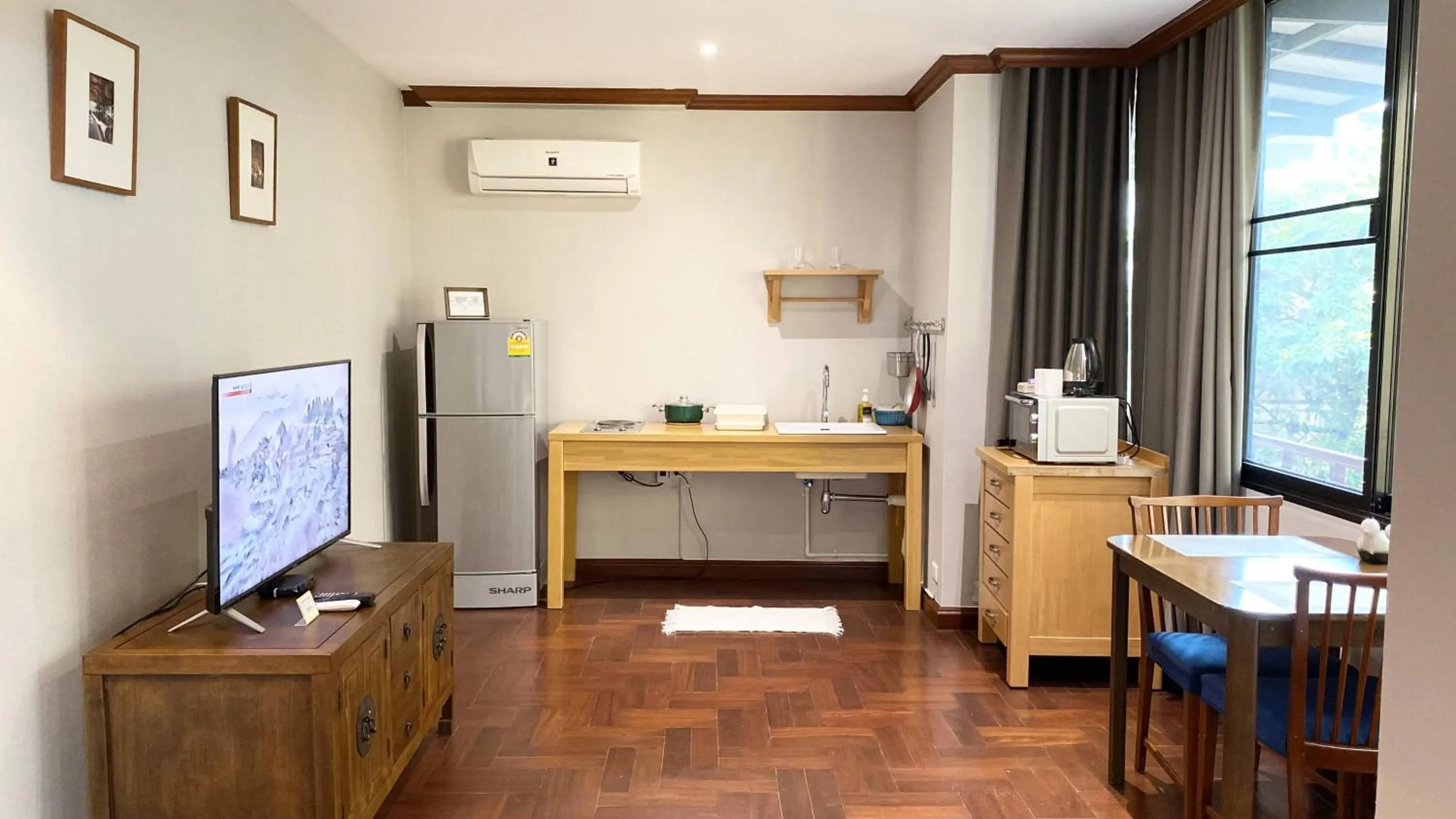 Kitchen or kitchenette in NT Place Sukhumvit Suites