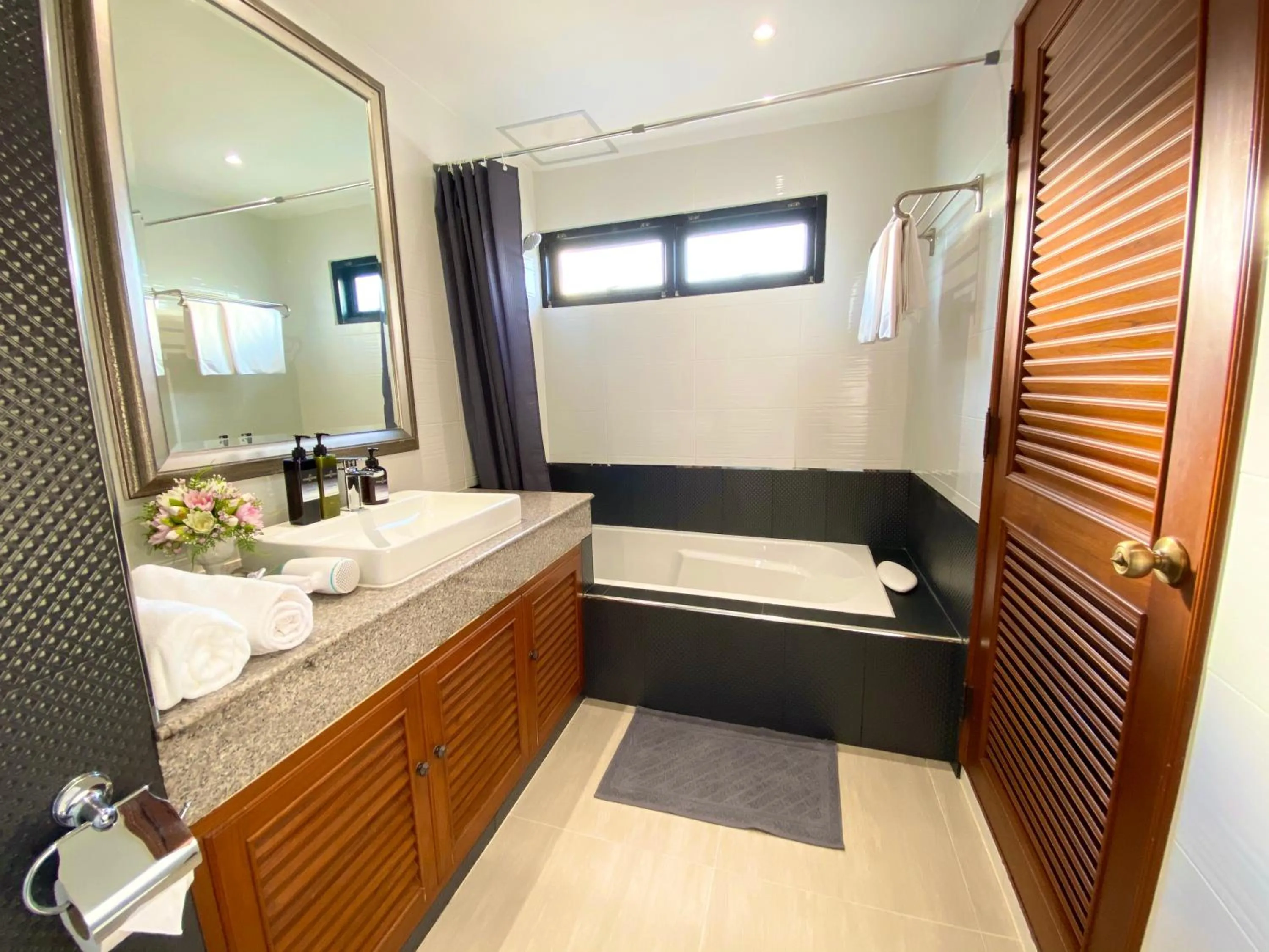 Bathroom in NT Place Sukhumvit Suites
