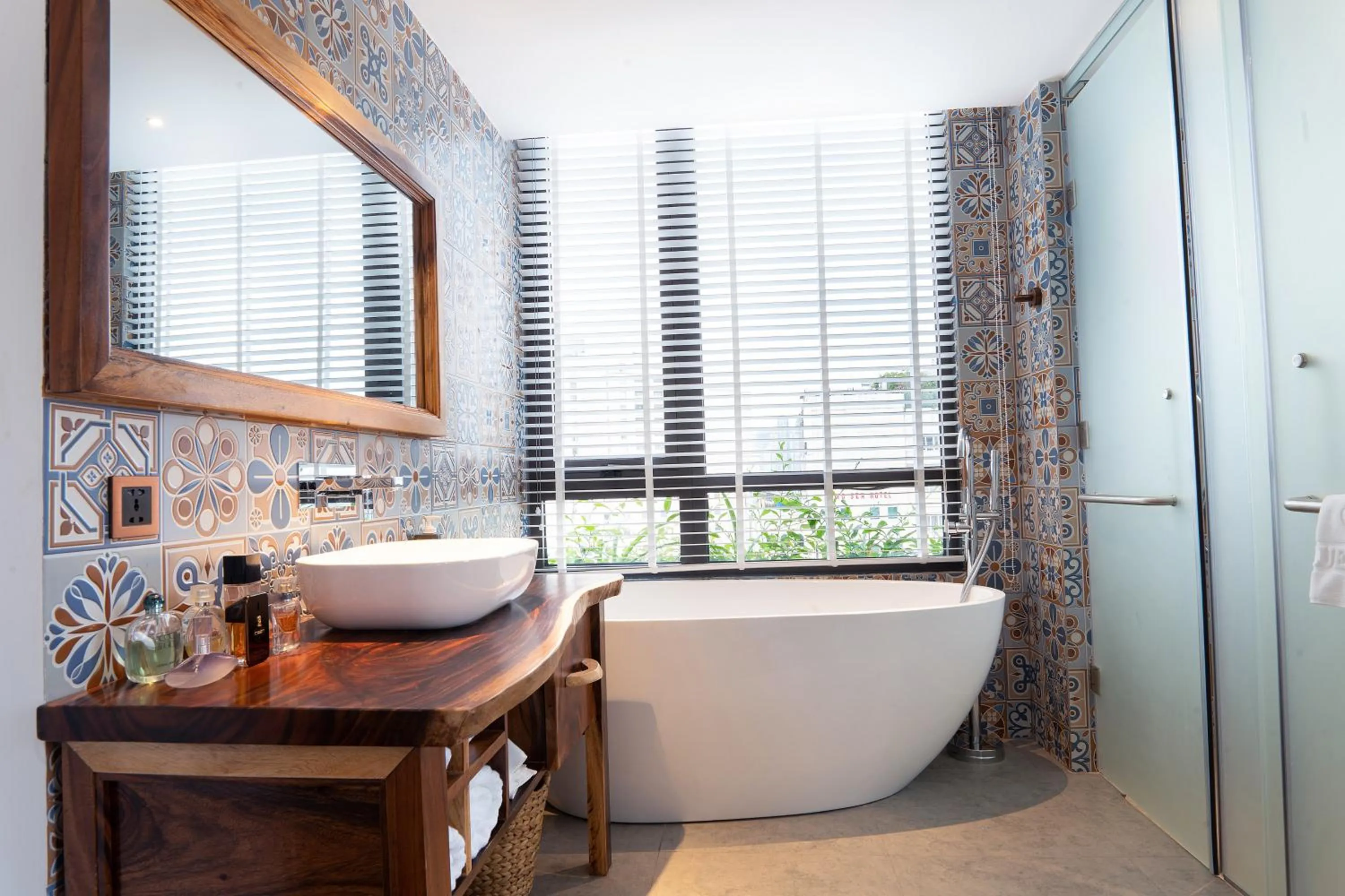 Toilet in Sky Gem Central Hotel