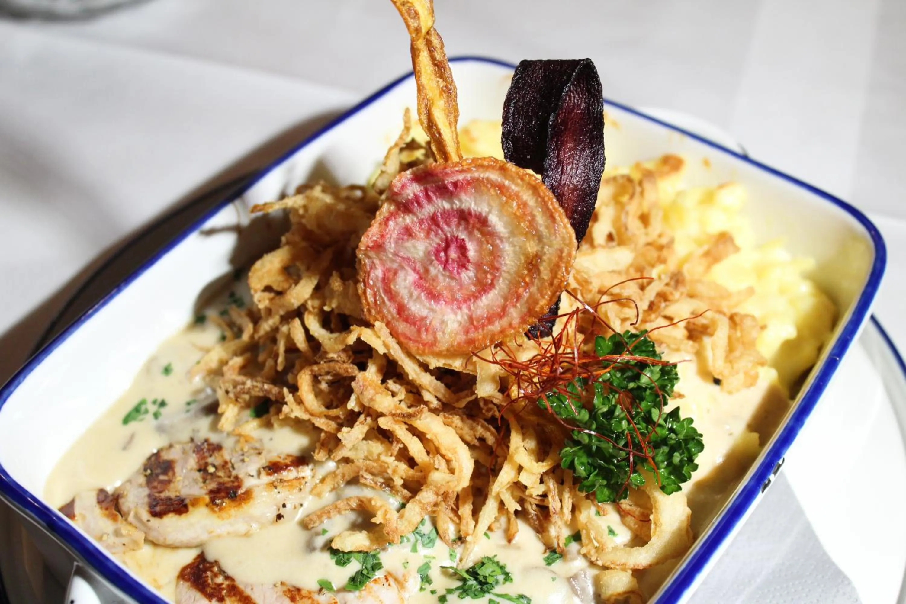 Food and drinks in Landhotel Donaublick