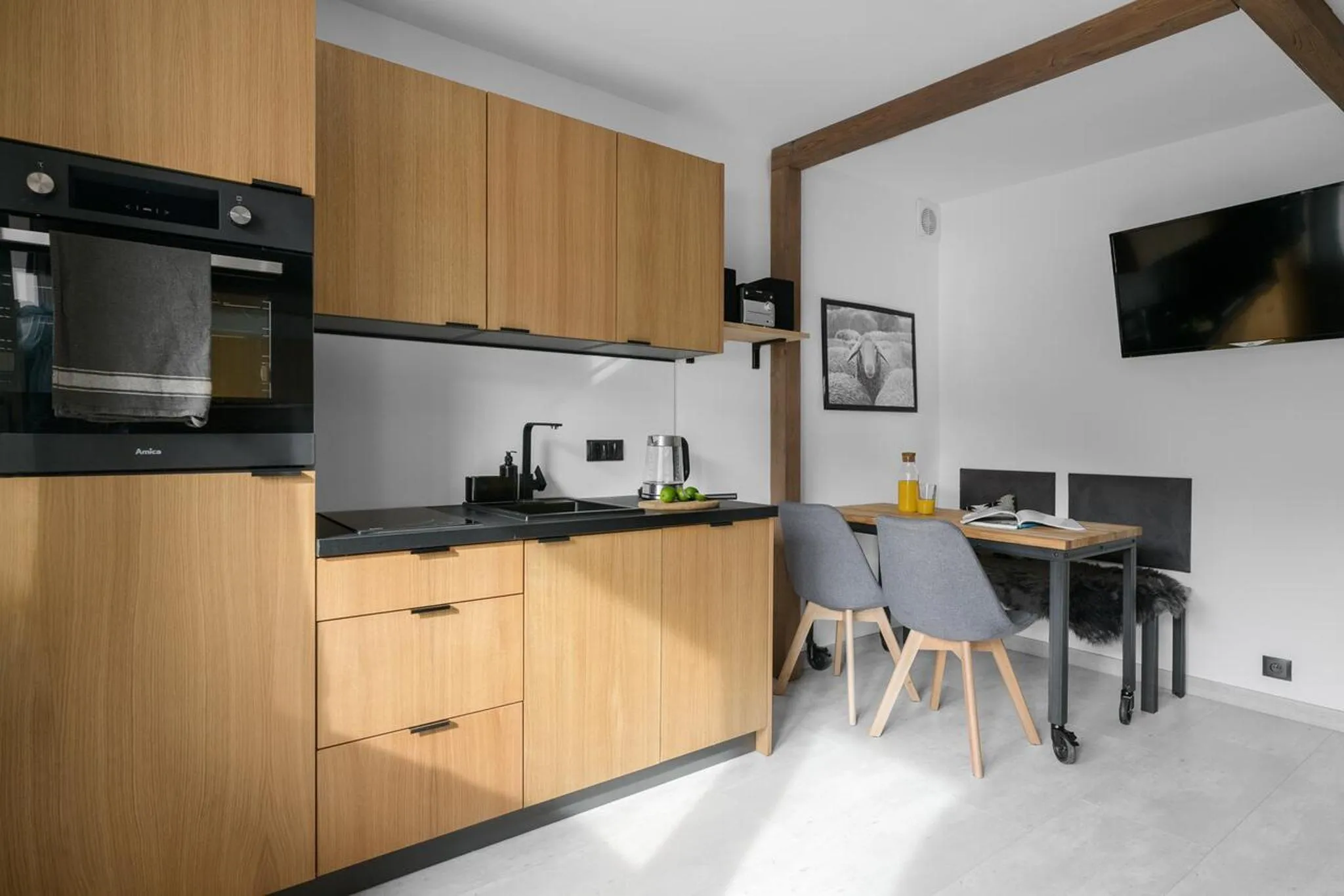 TV and multimedia in Aparthotel Narciarska 2